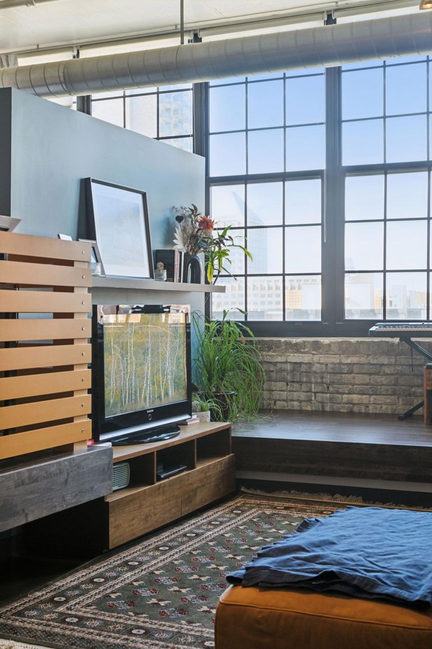 500 Robert Street N Unit: 608