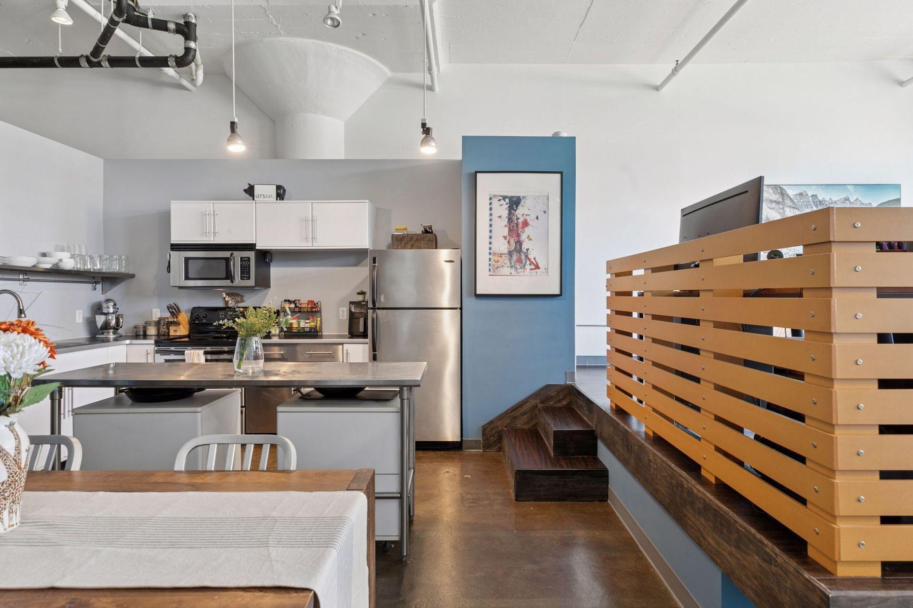 500 Robert Street N Unit: 608