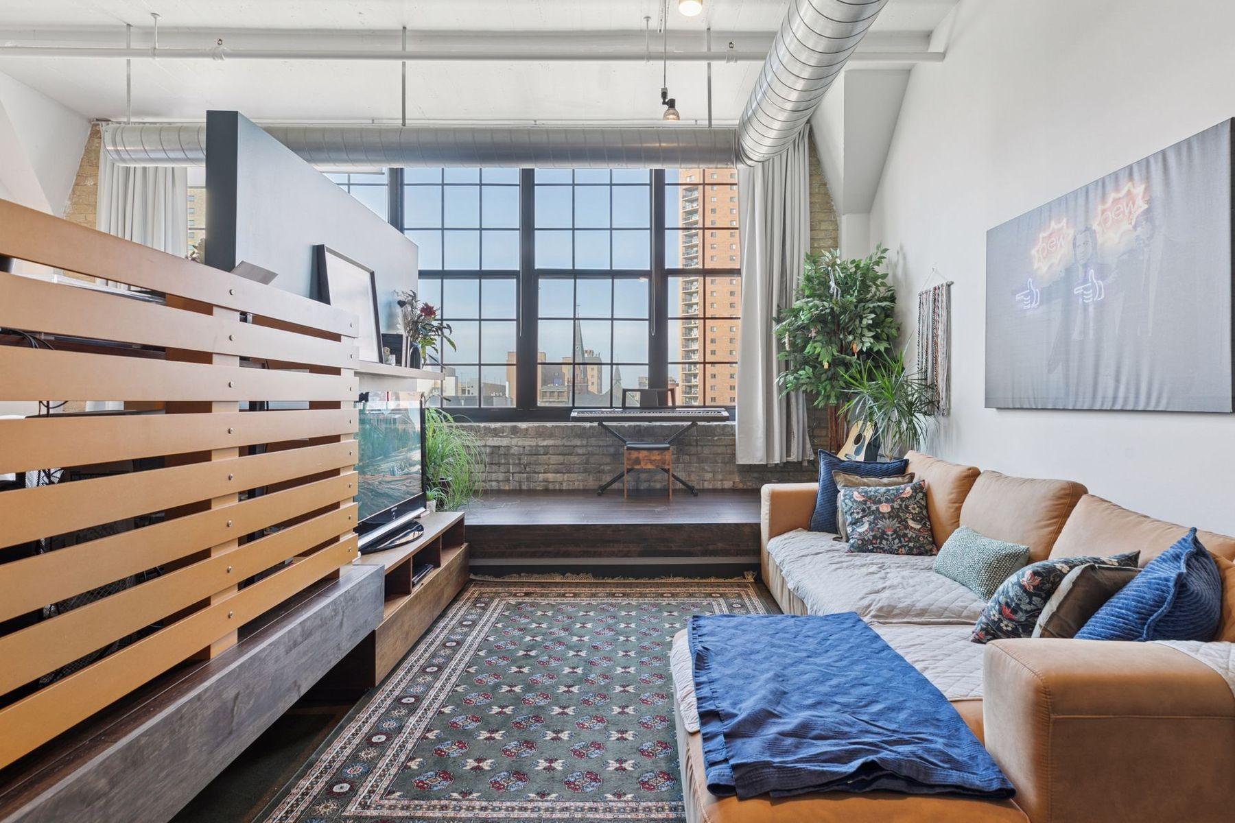 500 Robert Street N Unit: 608