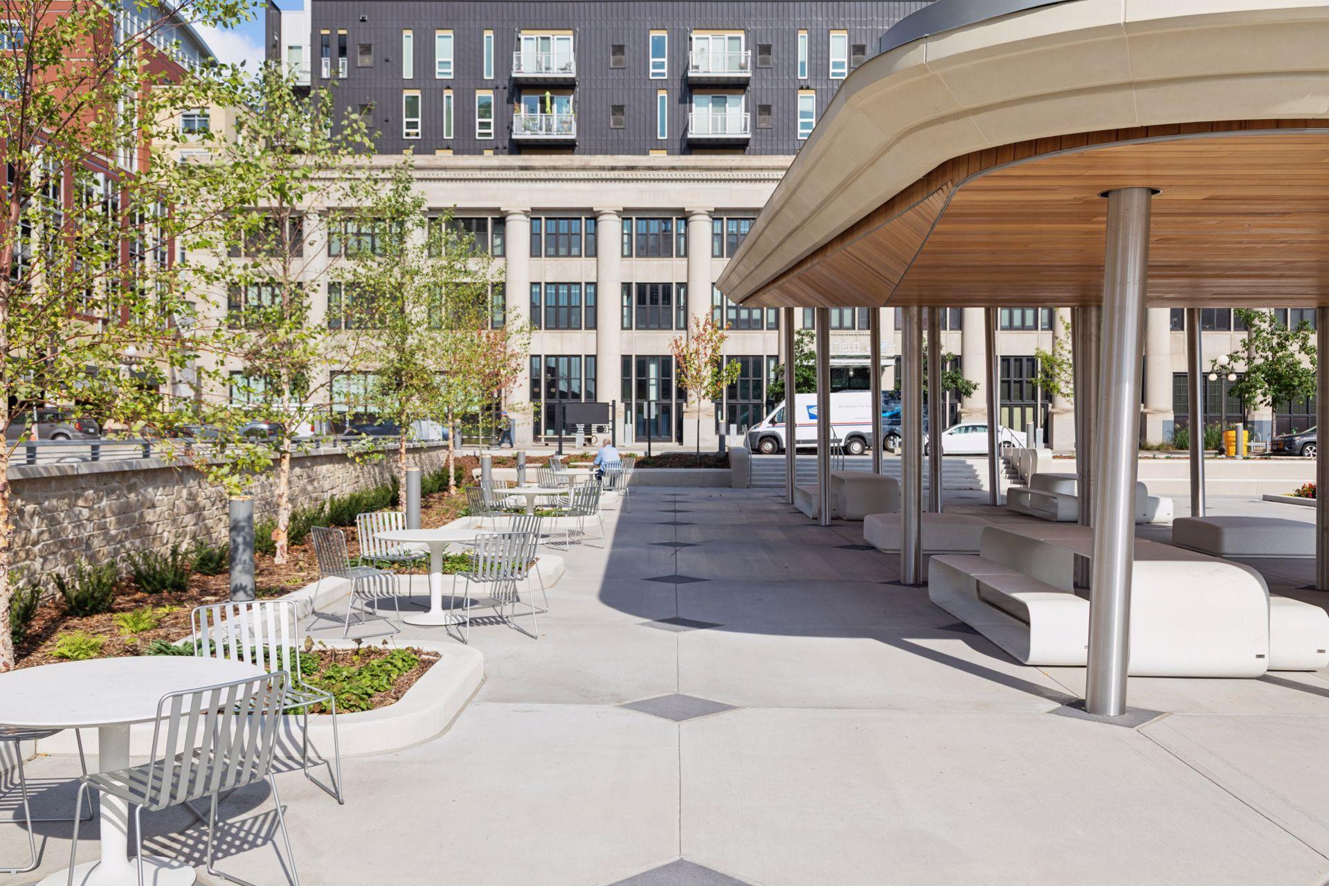 500 Robert Street N Unit: 608