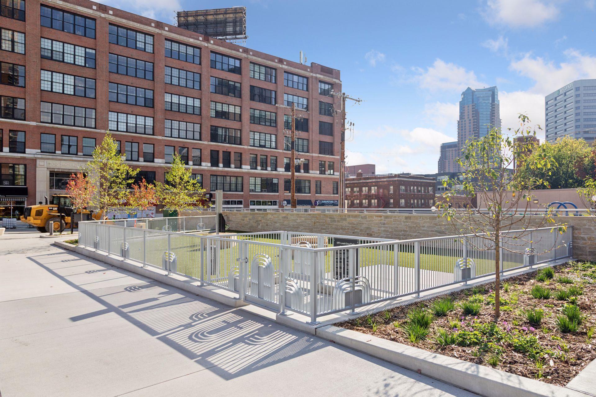 500 Robert Street N Unit: 608