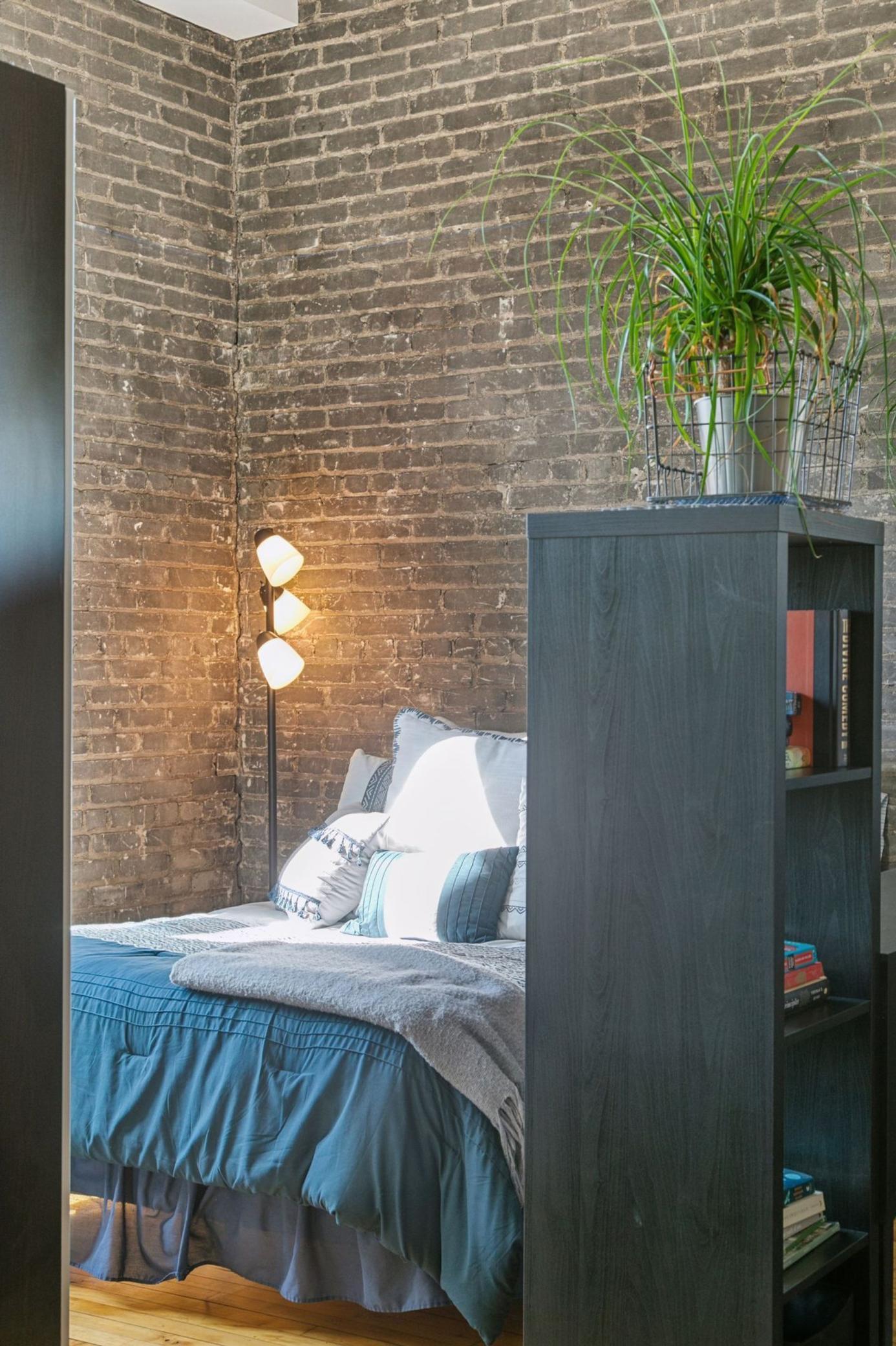 523 Jackson Street Unit: 302