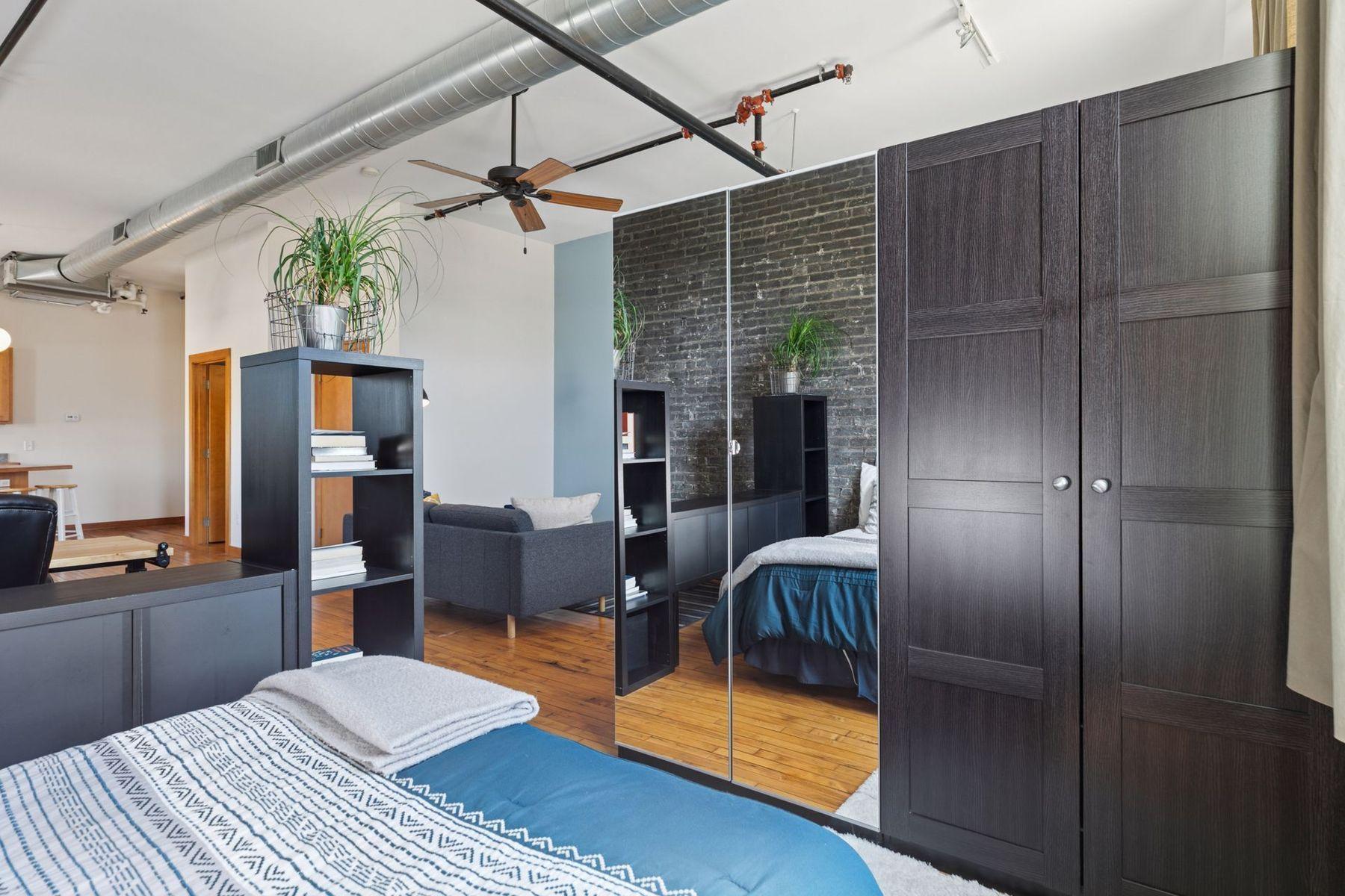 523 Jackson Street Unit: 302