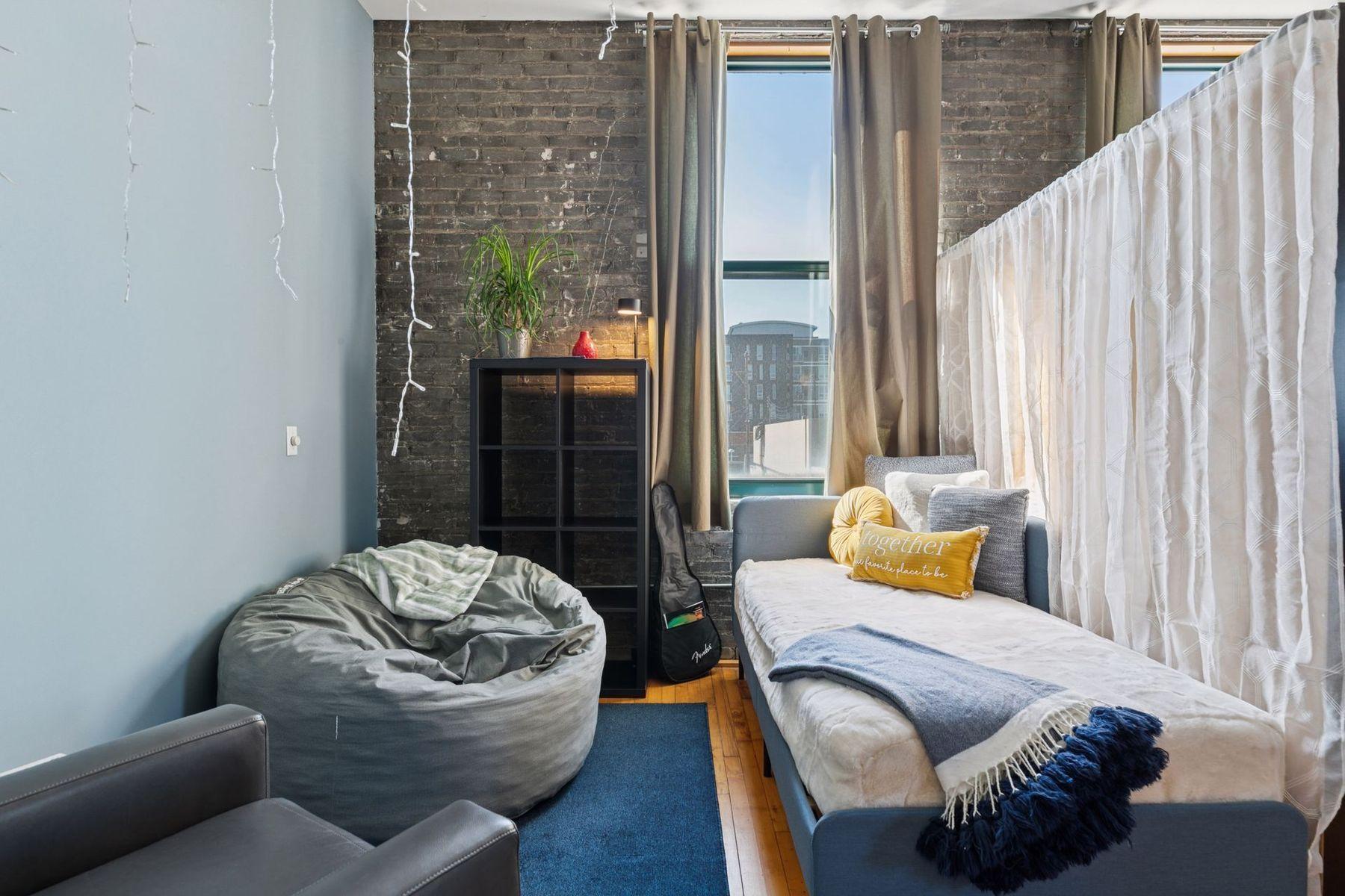 523 Jackson Street Unit: 302