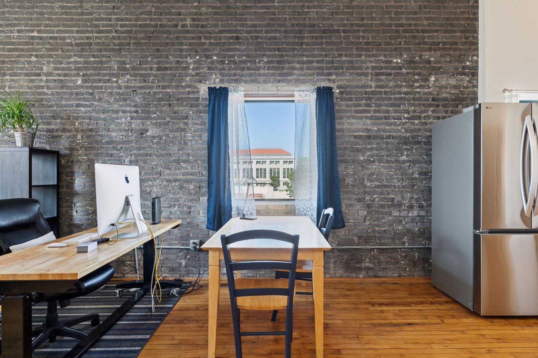 523 Jackson Street Unit: 302