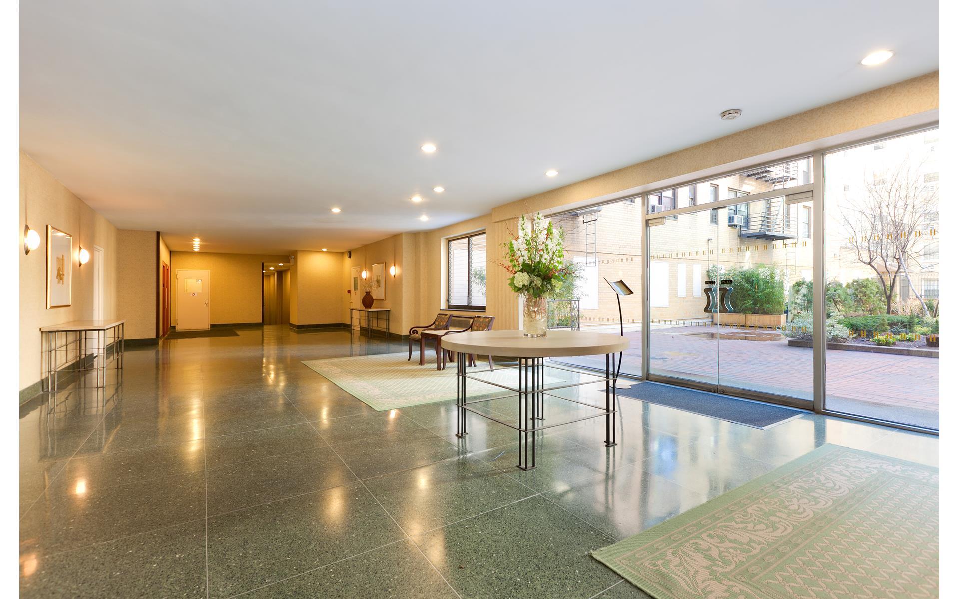 60 E 9TH Street 416