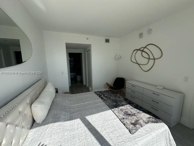121 NE 34th St # 1903
