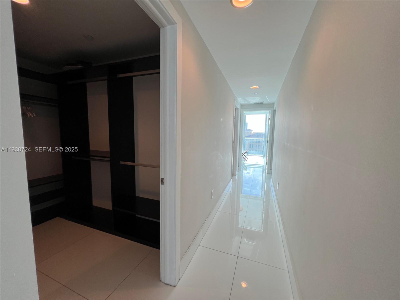 2950 NE 188th St # 531