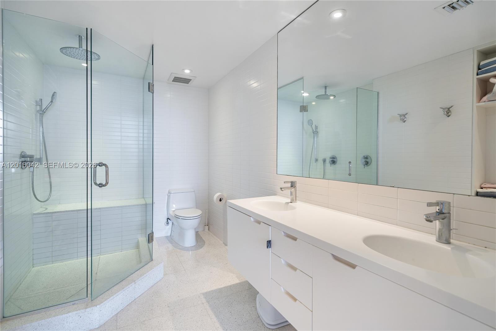 20 Island Ave # 1401
