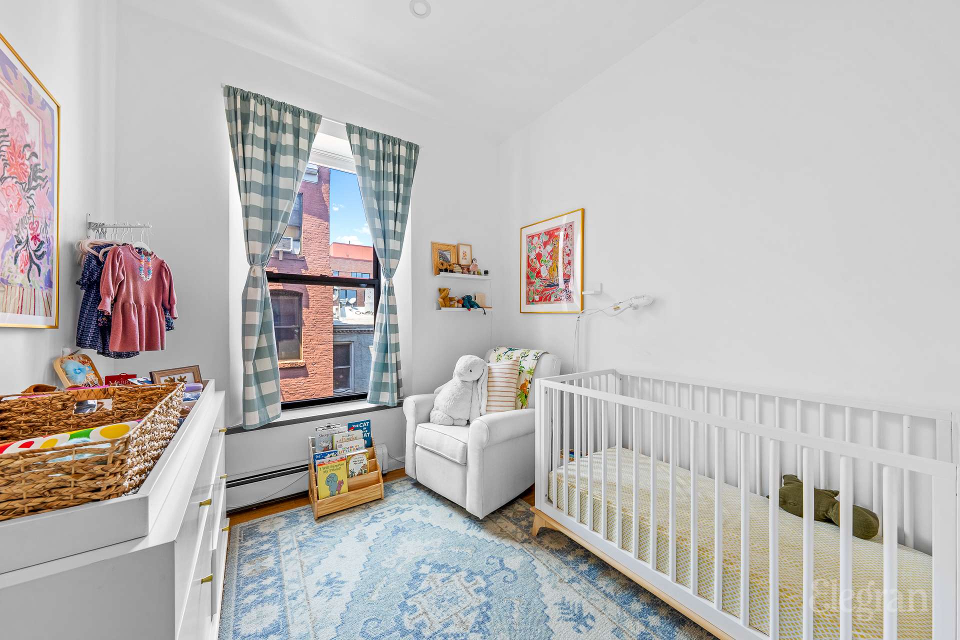 11 Sterling Place 4A