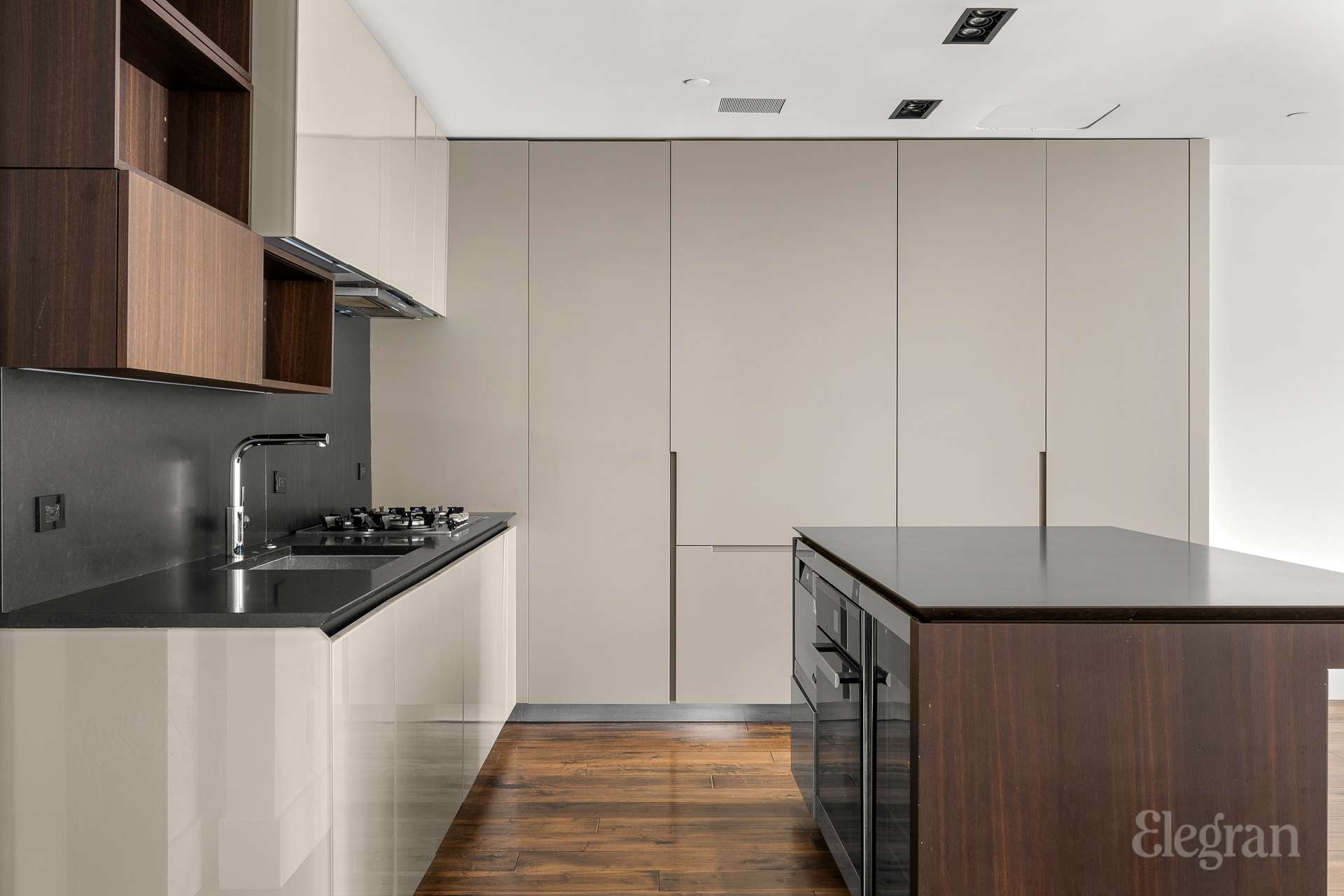 155 W 18th Street 404