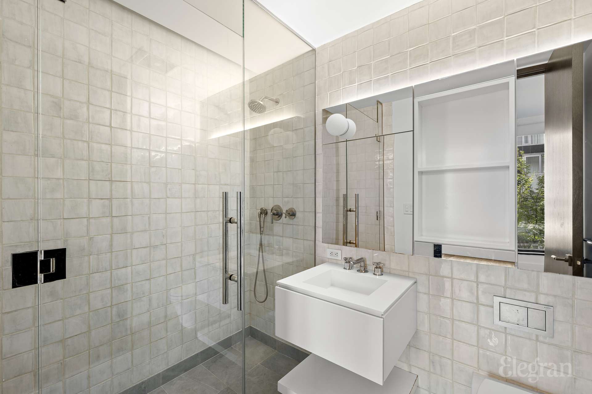 155 W 18th Street 404