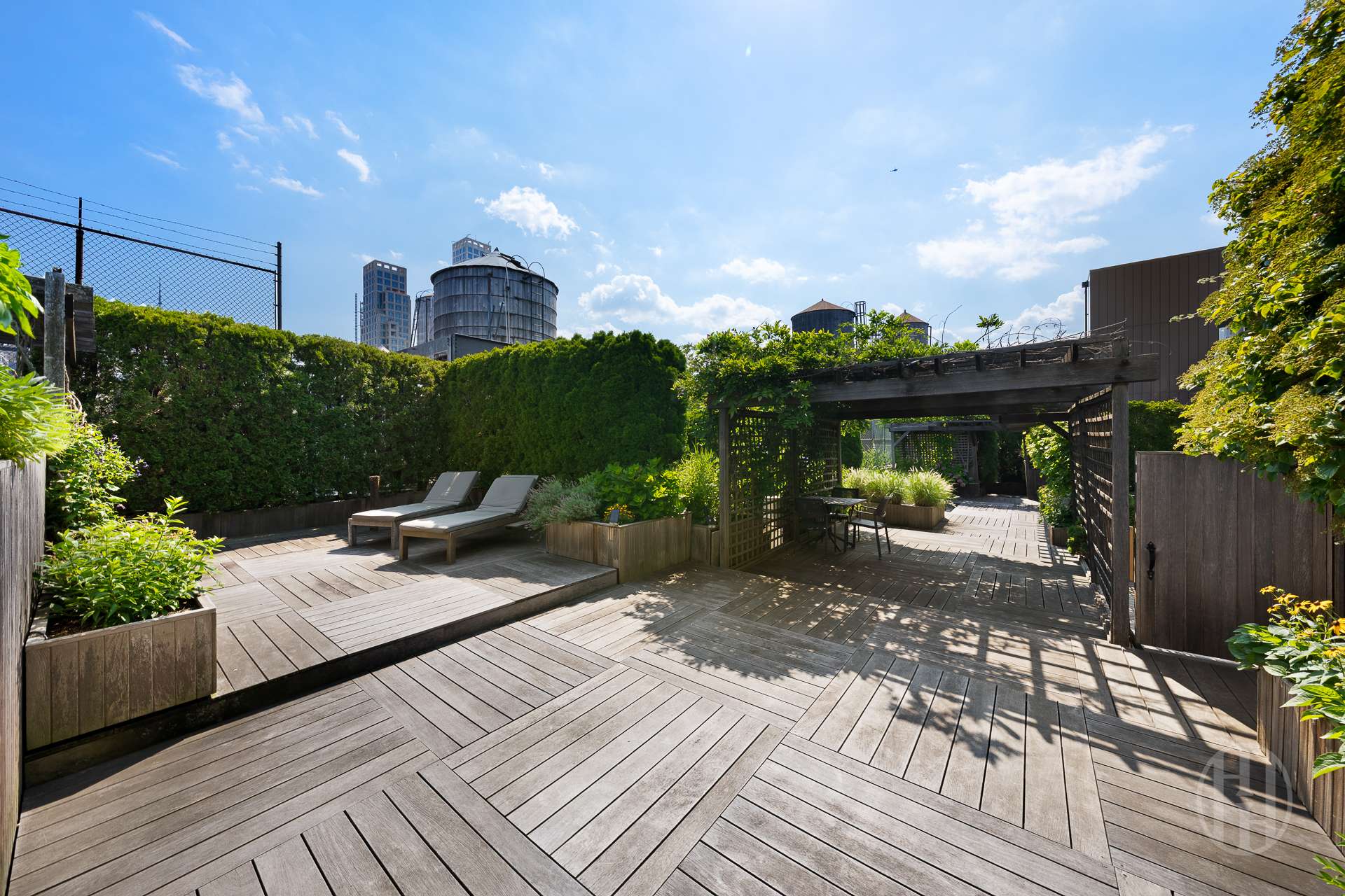 111 Barrow Street 8EF