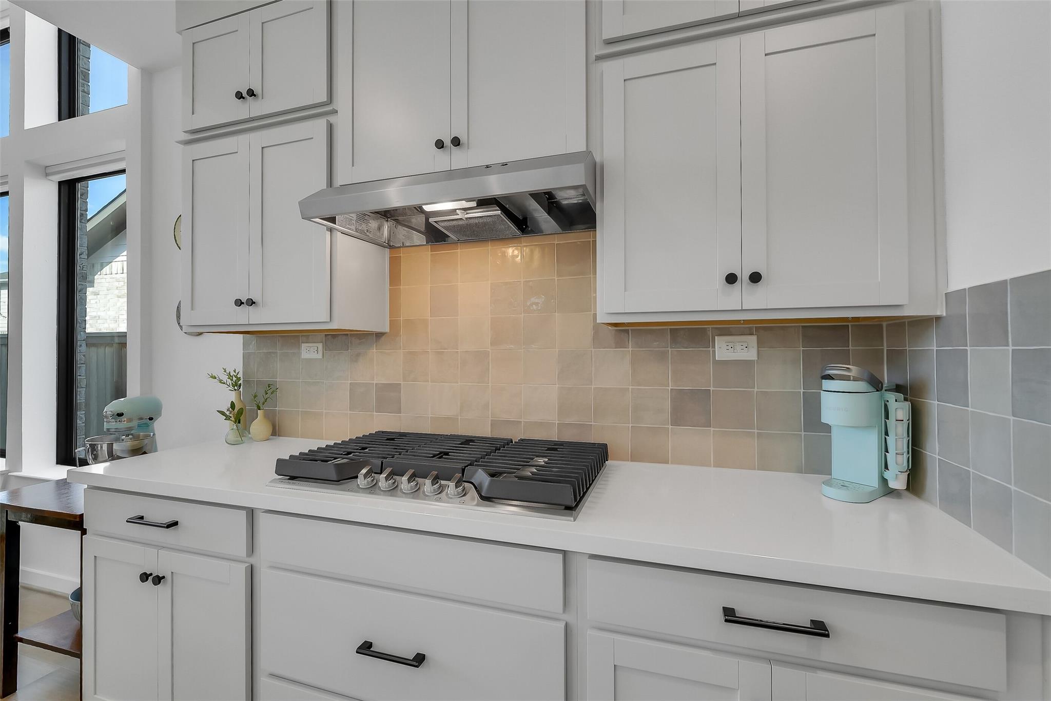 15331 Algunas Plumas Street