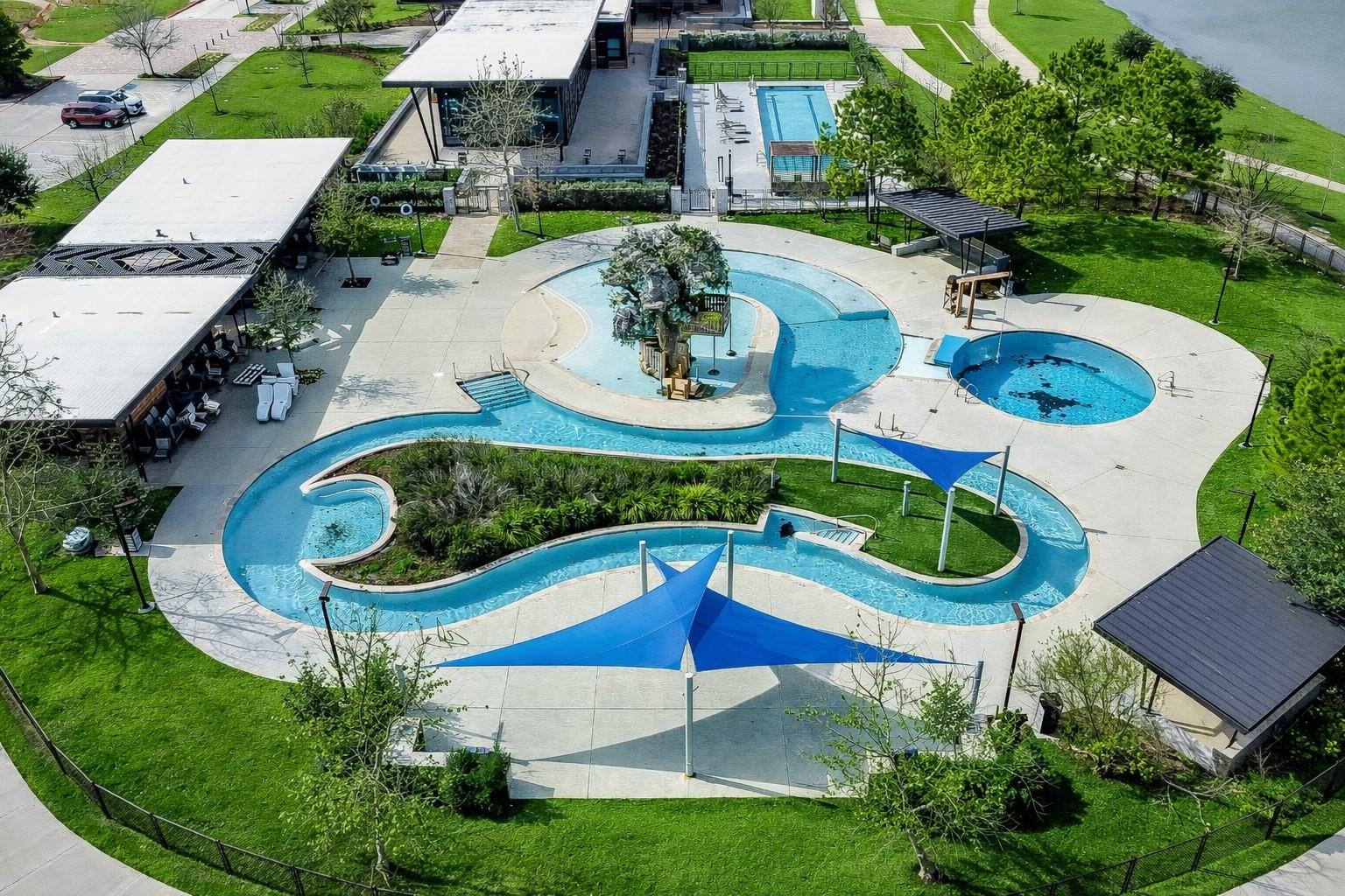 15331 Algunas Plumas Street