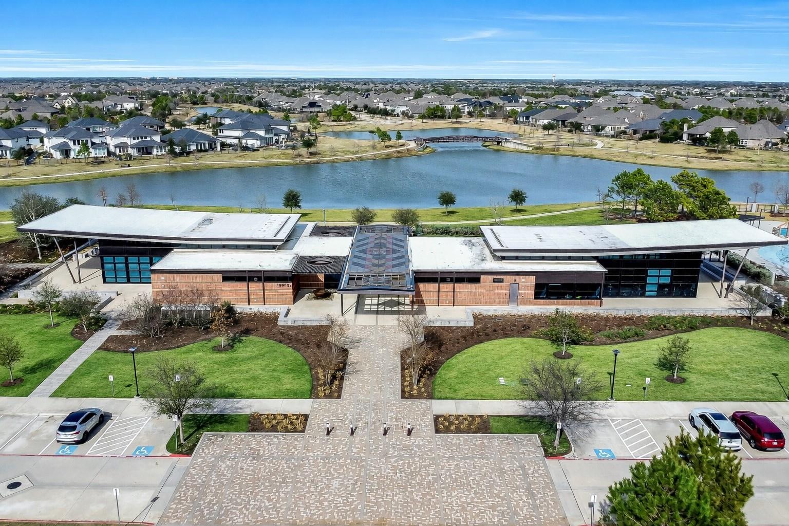 15331 Algunas Plumas Street