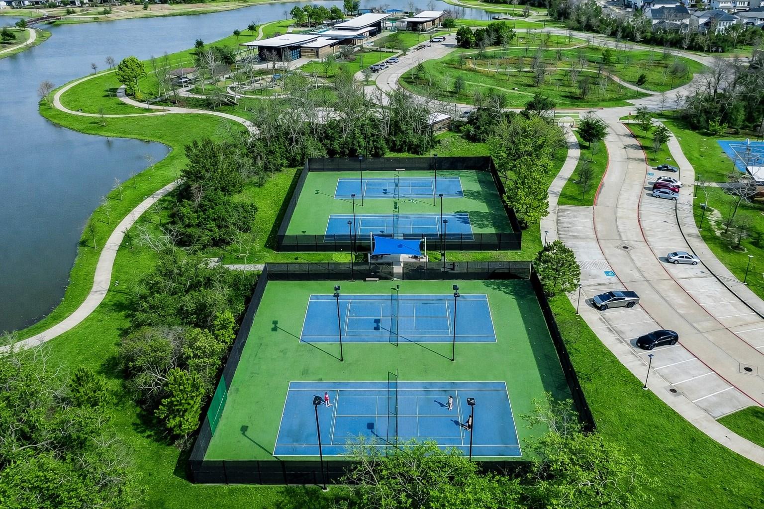 15331 Algunas Plumas Street