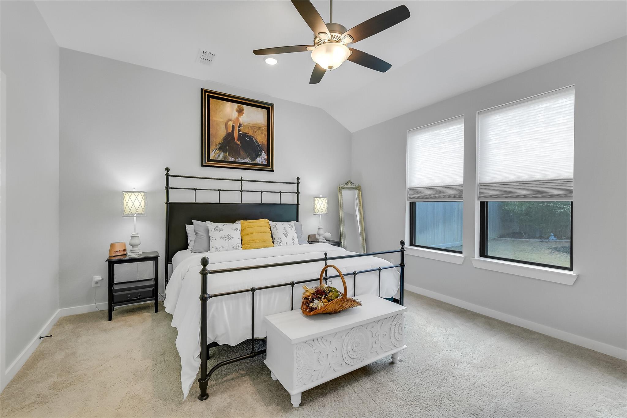 15331 Algunas Plumas Street