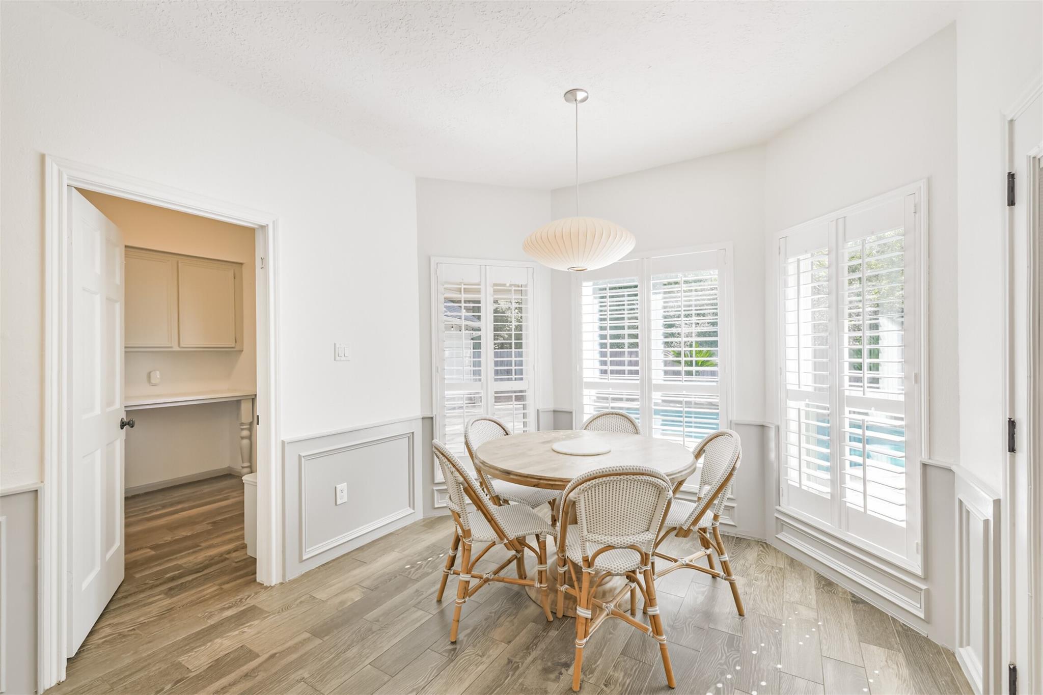 27 Hornsilver Place