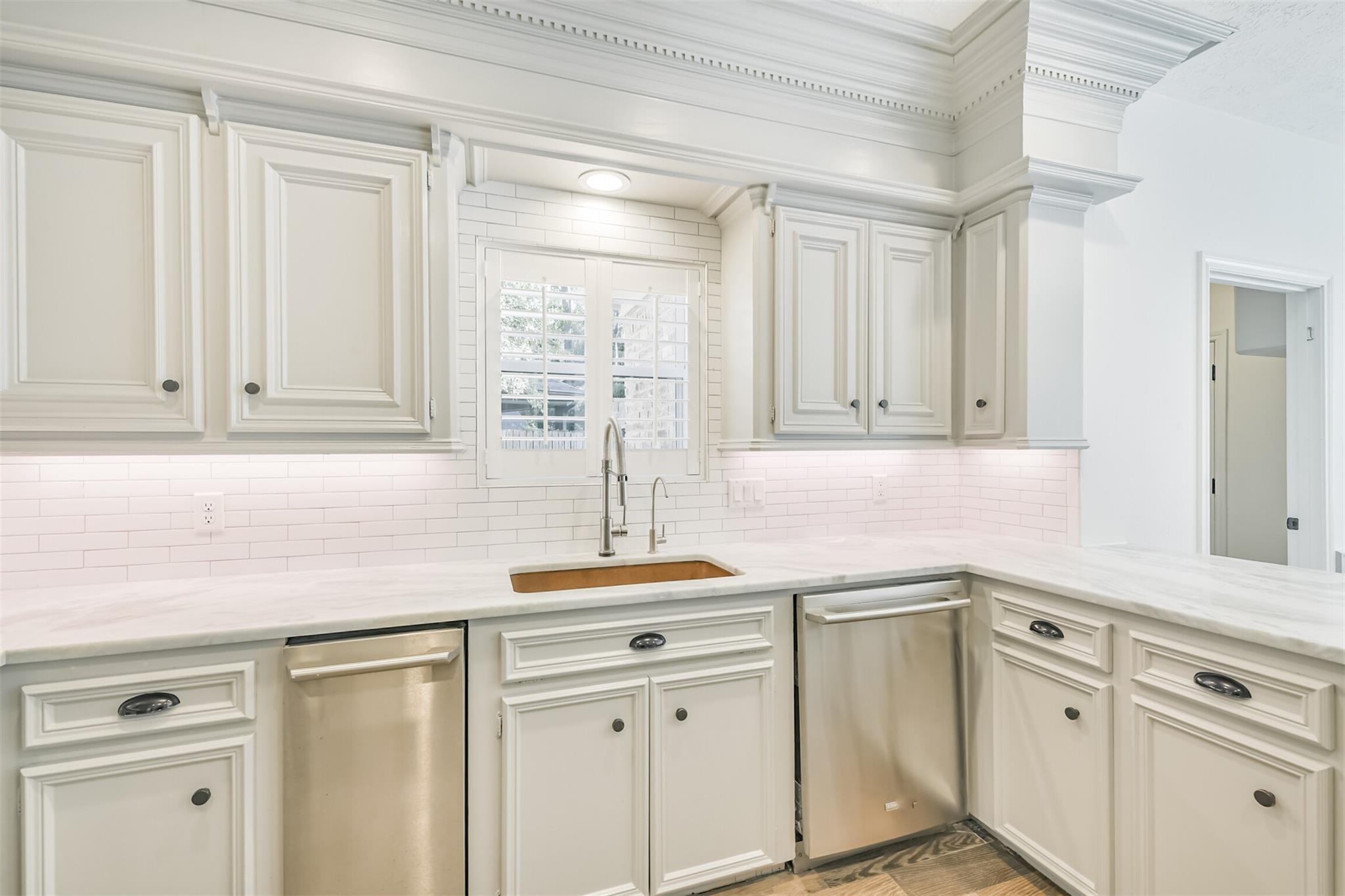 27 Hornsilver Place