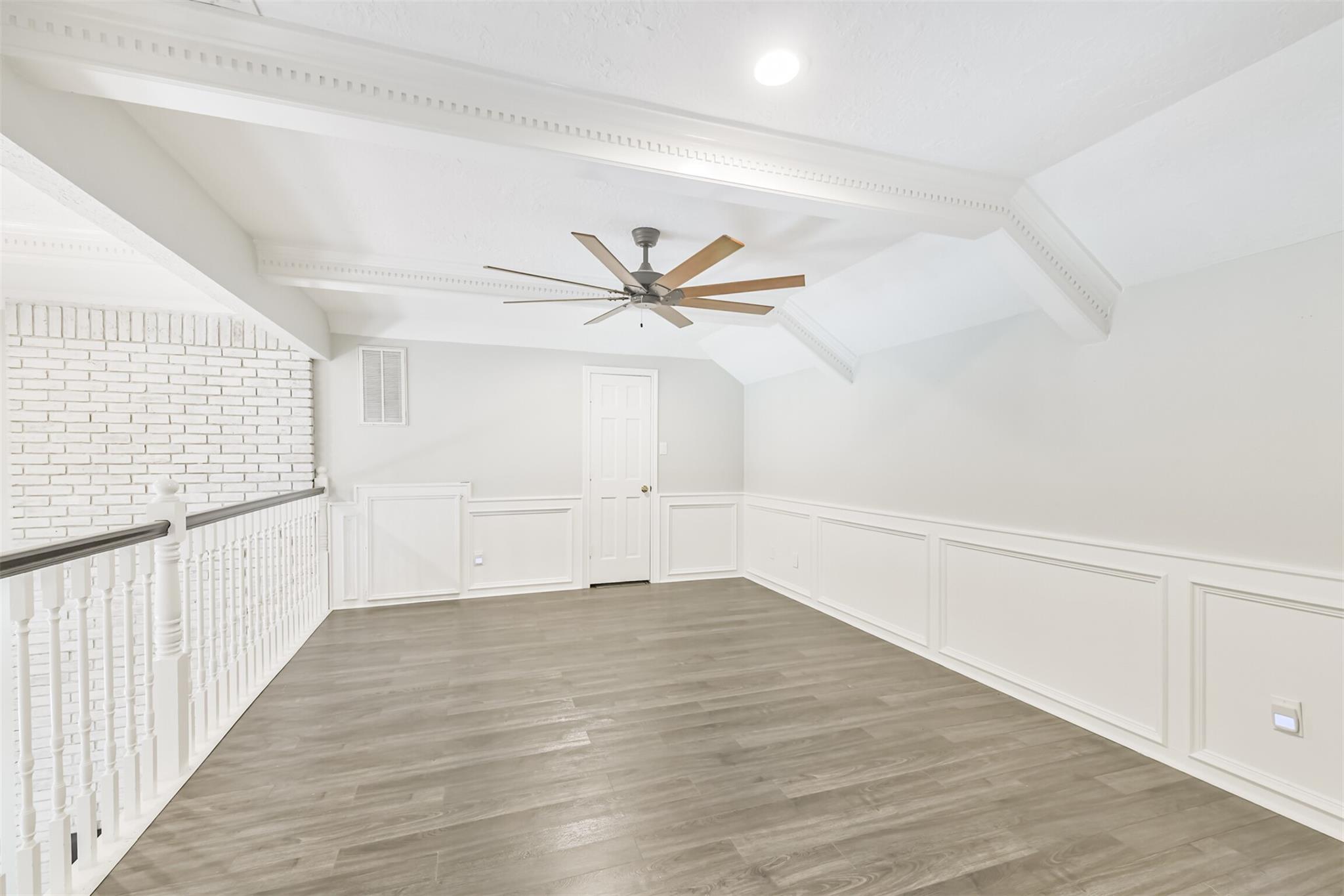 27 Hornsilver Place