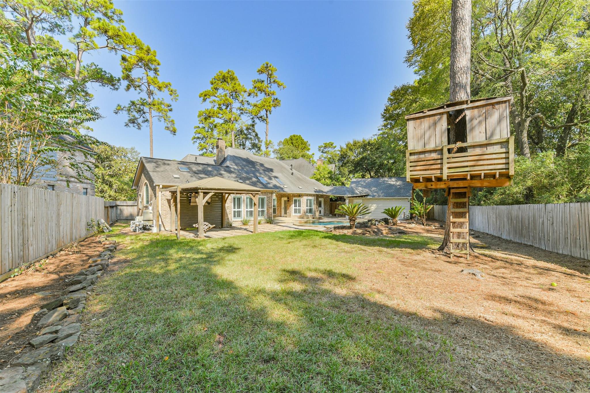 27 Hornsilver Place