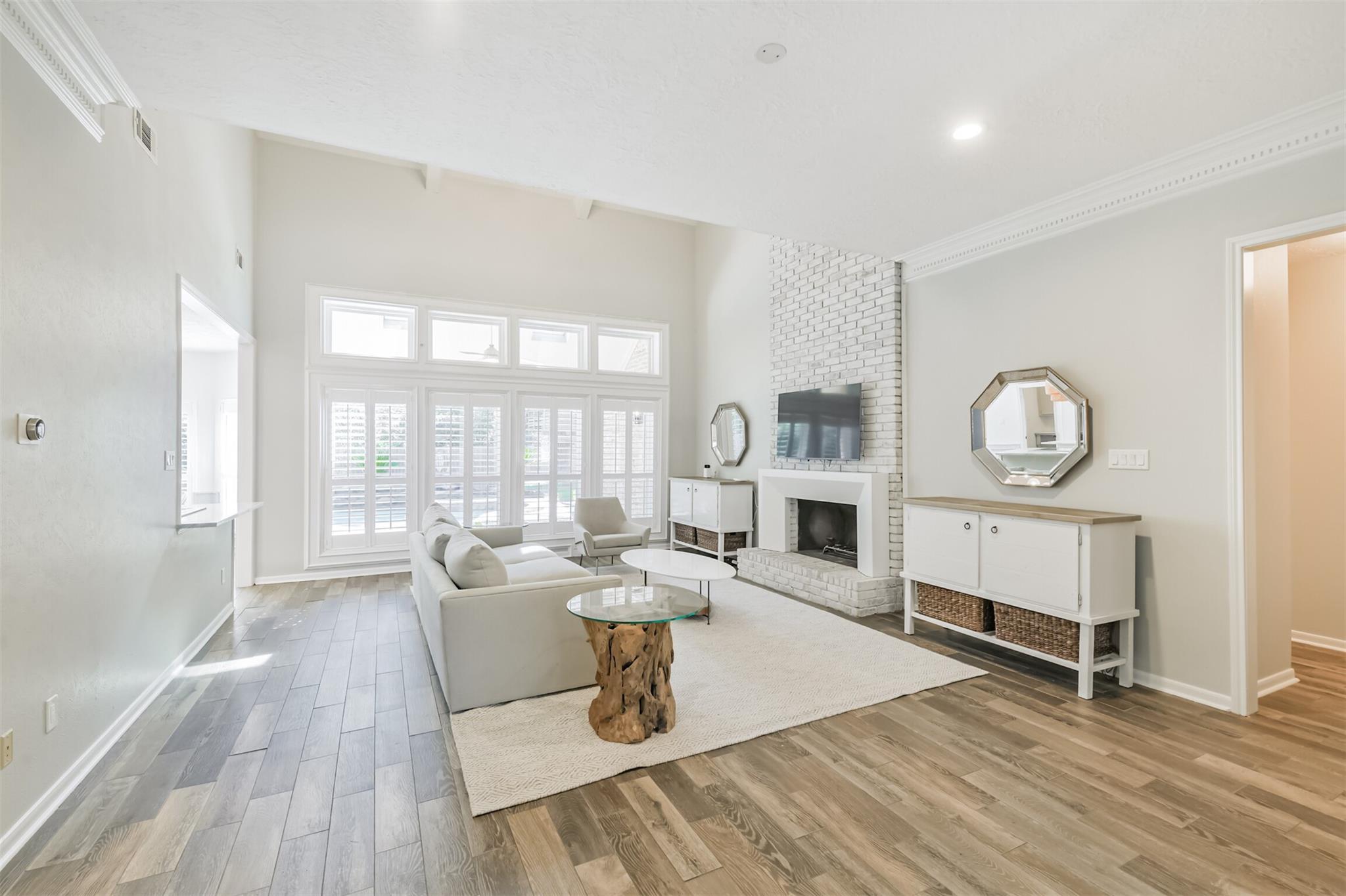 27 Hornsilver Place