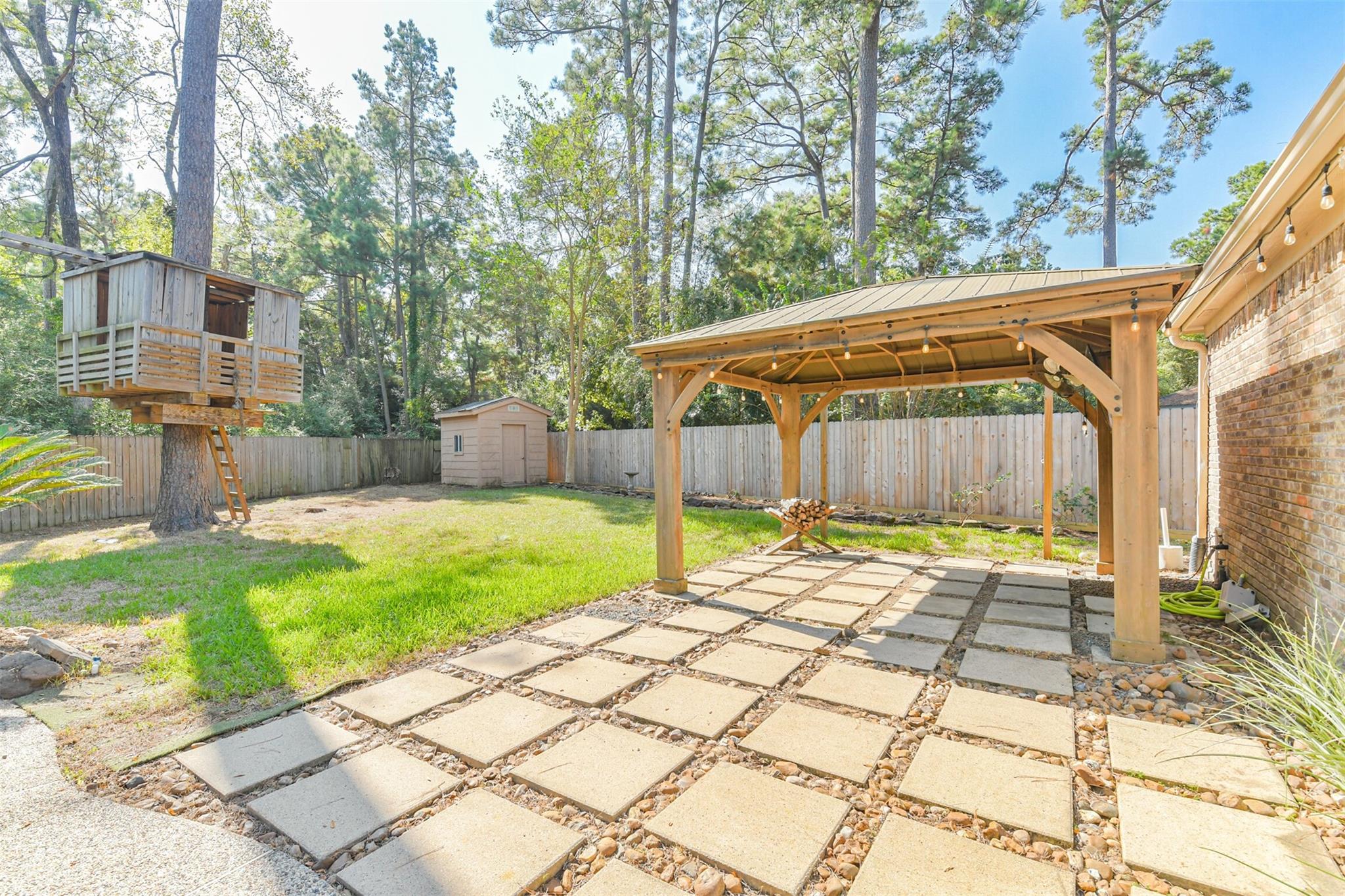 27 Hornsilver Place