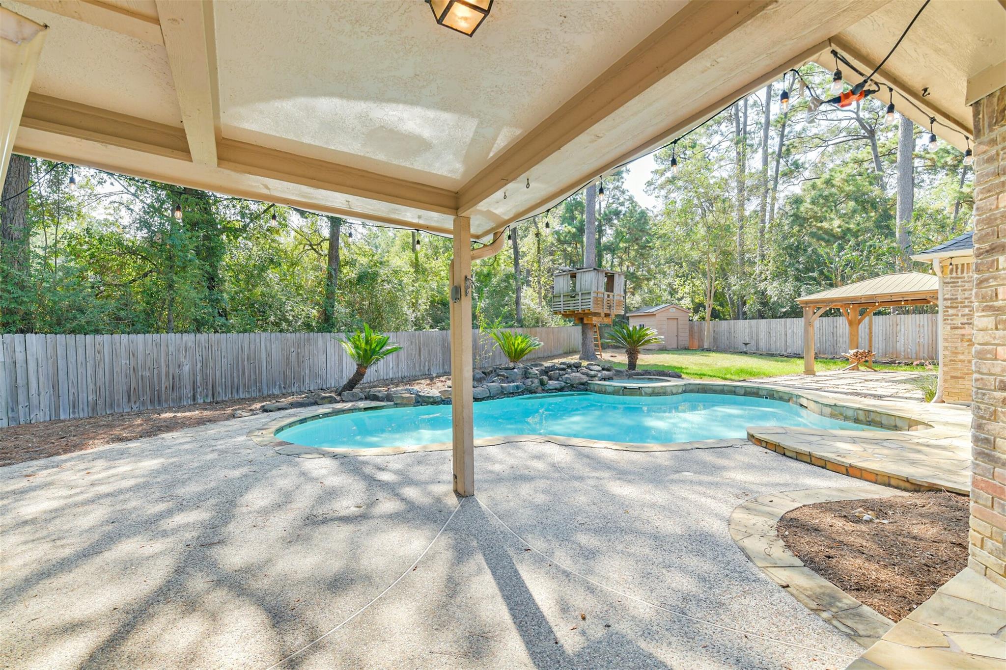 27 Hornsilver Place