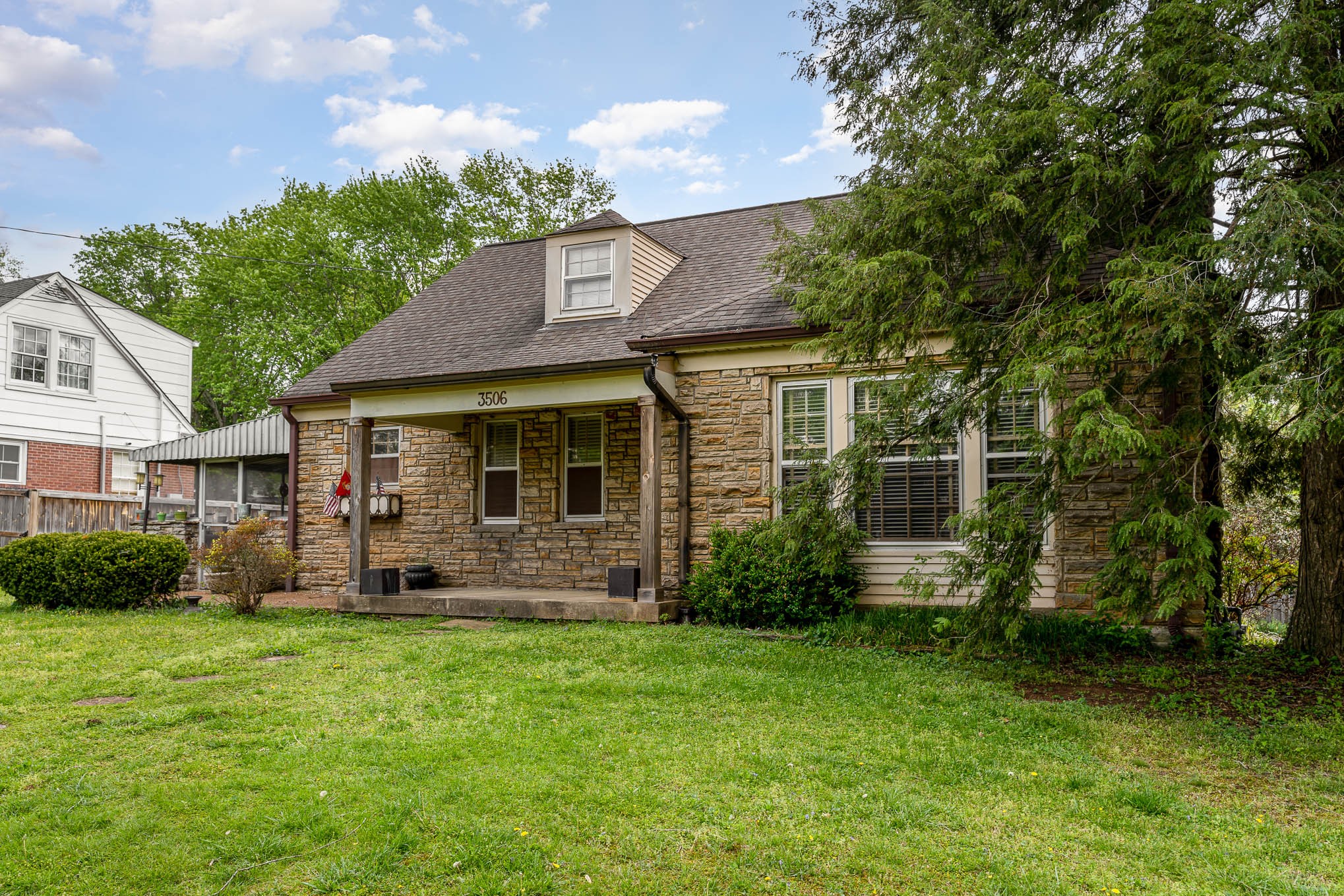 3506 Foxhall Rd