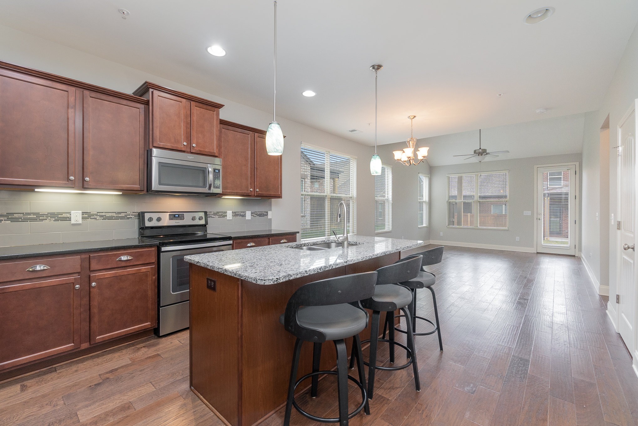 140 Ambassador Private Cir