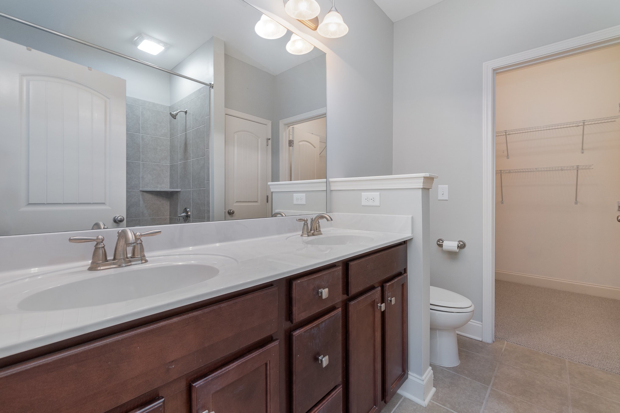 140 Ambassador Private Cir