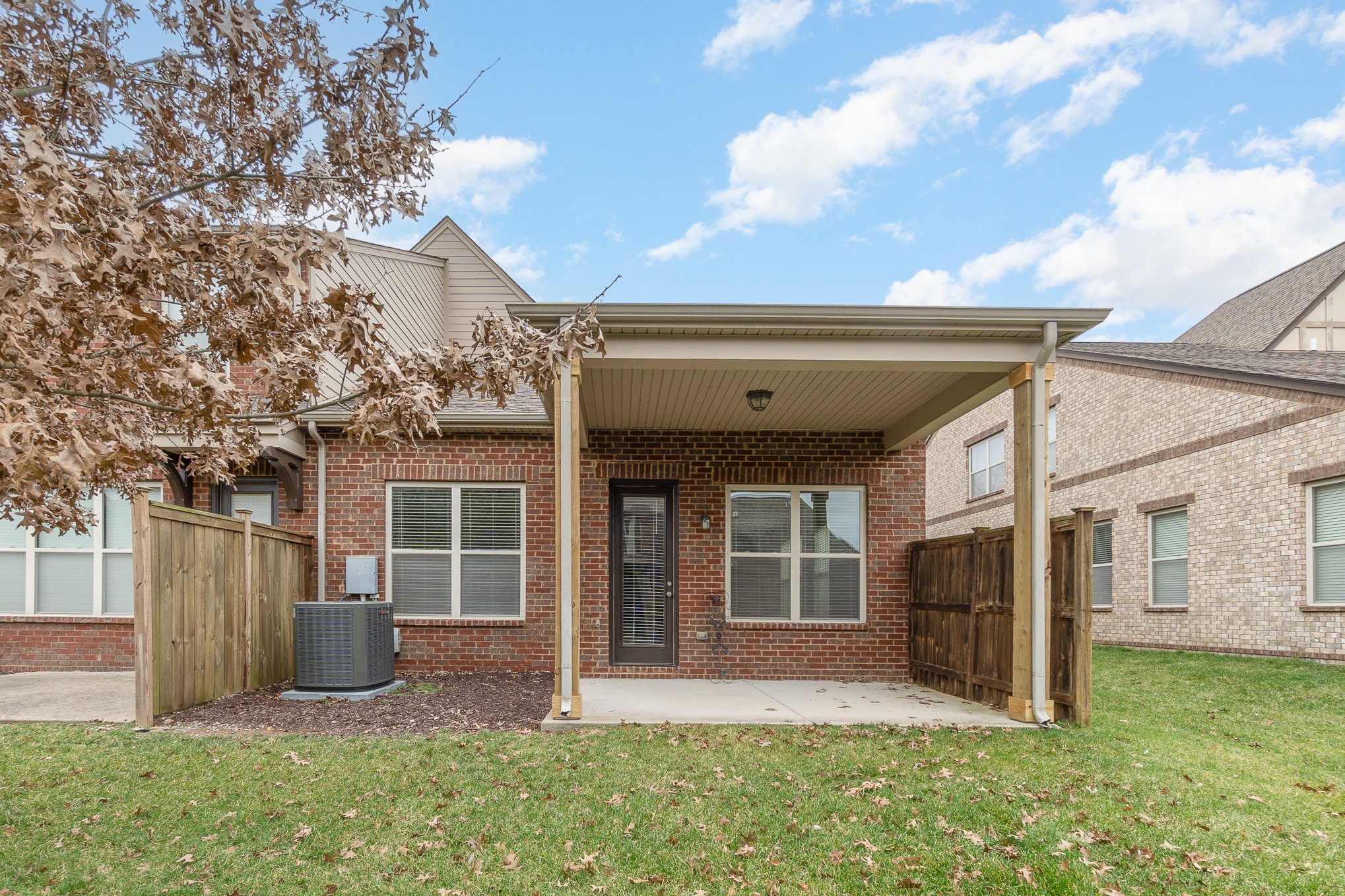 140 Ambassador Private Cir