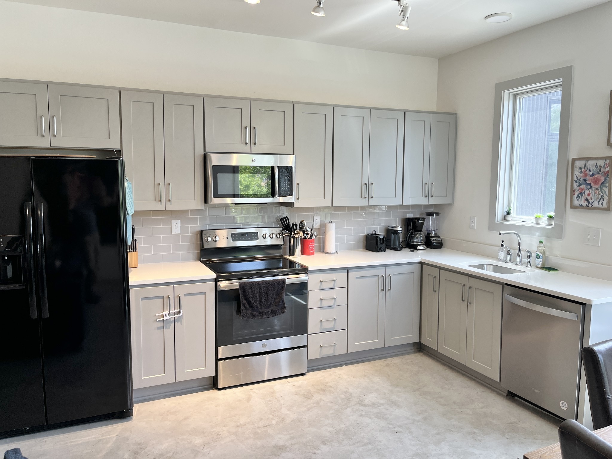 374 Herron Dr Unit: 10