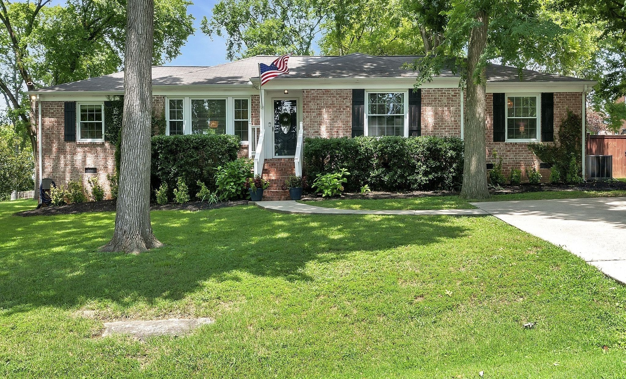 1220 Davidson Rd