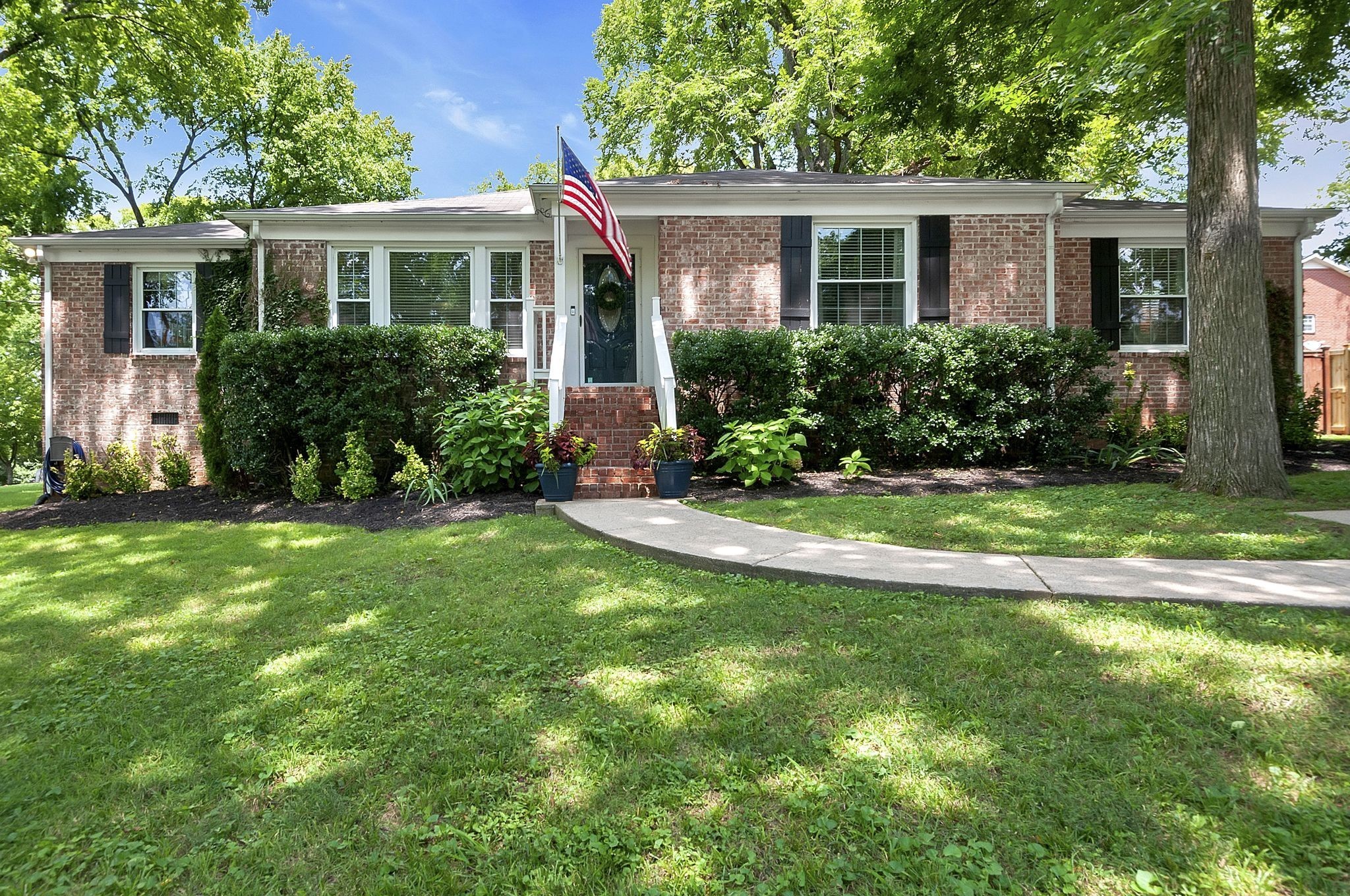 1220 Davidson Rd