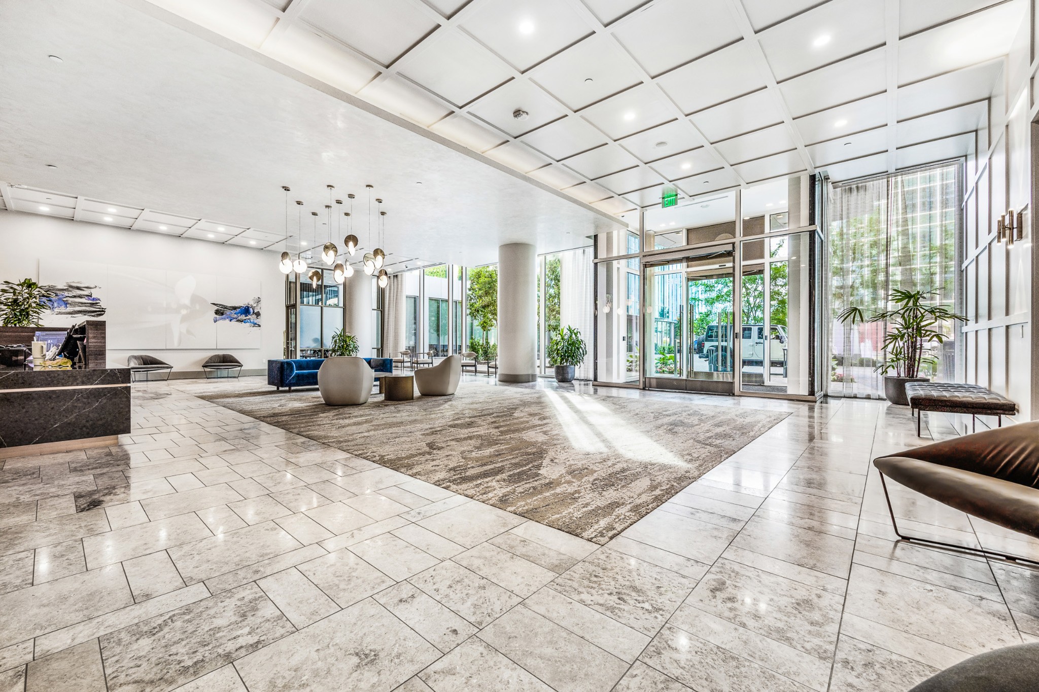 1616 West End Ave Unit: 2004