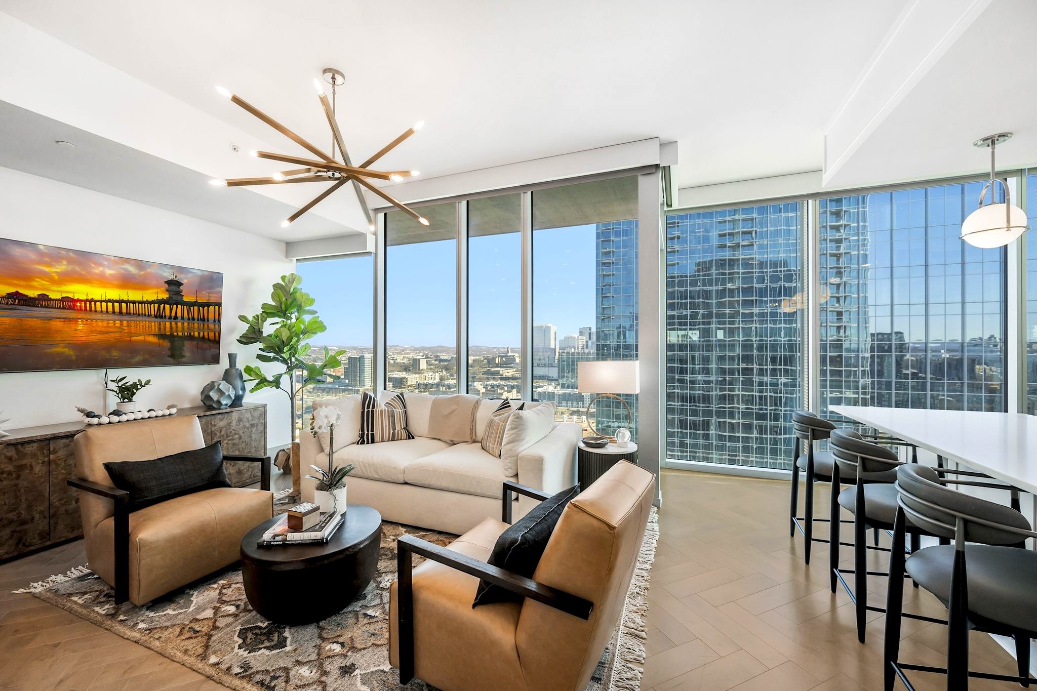 1616 West End Ave Unit: 2004