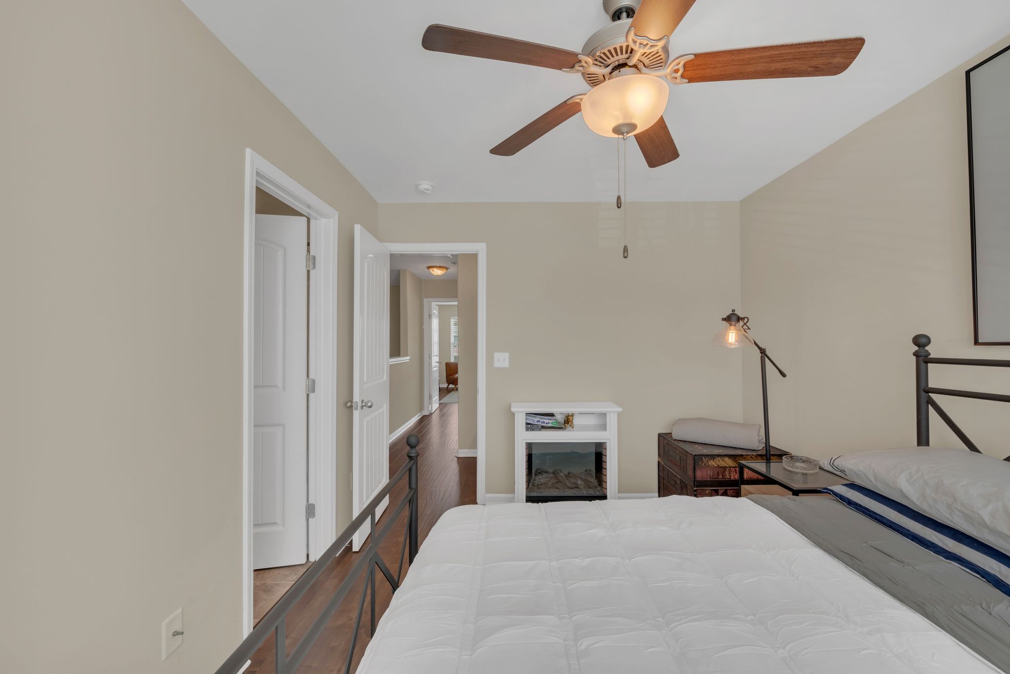 127 Cobblestone Place Dr