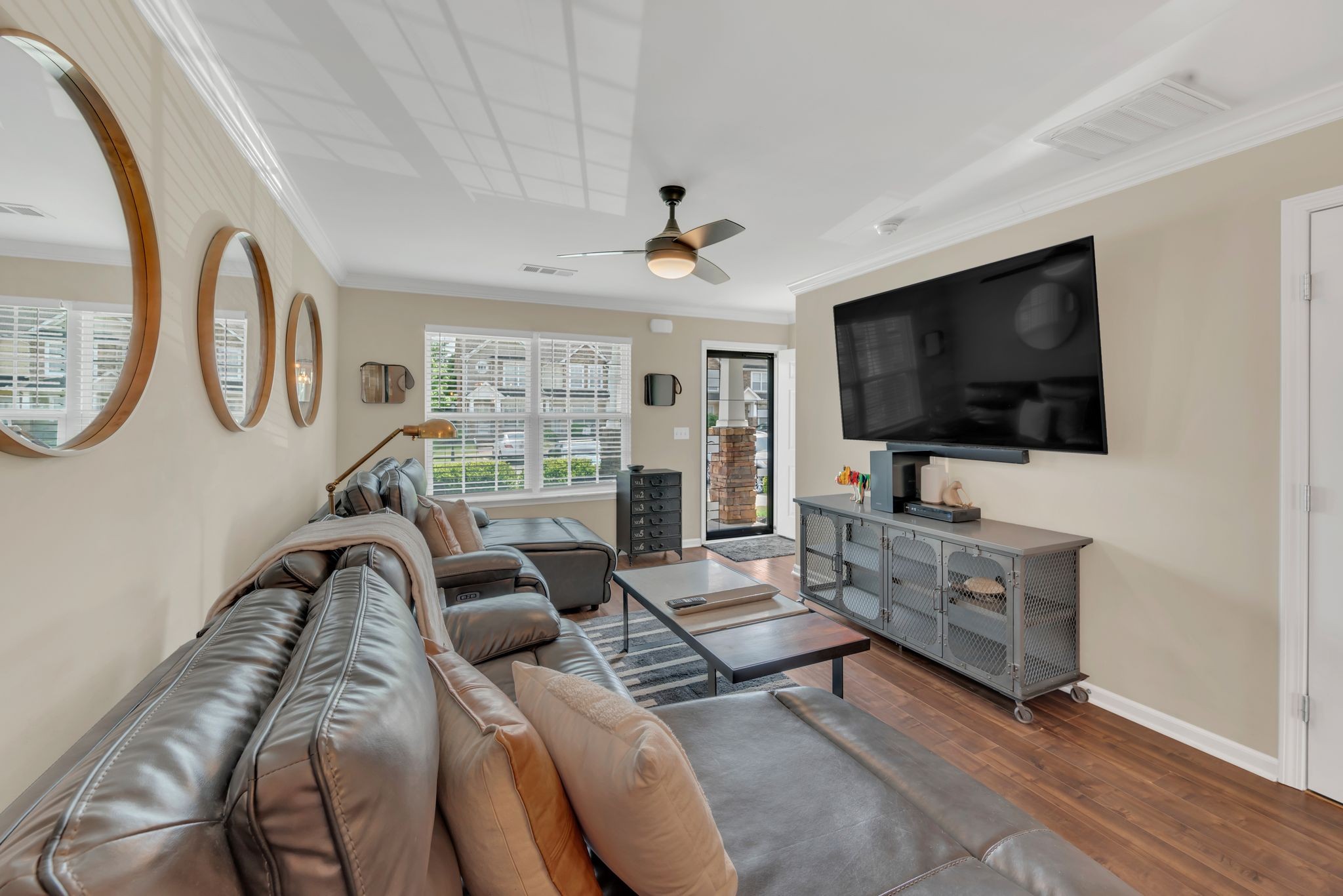 127 Cobblestone Place Dr