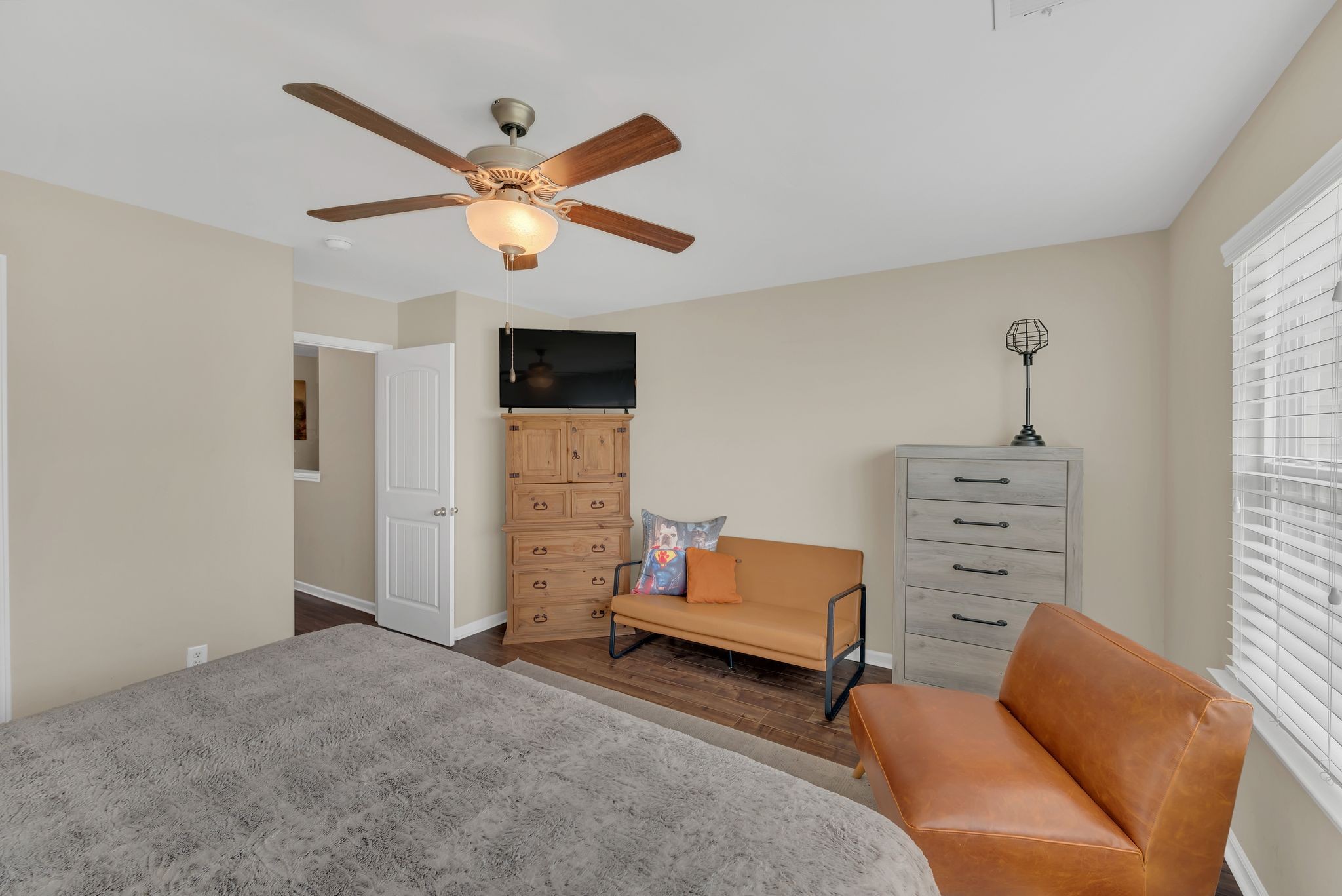 127 Cobblestone Place Dr