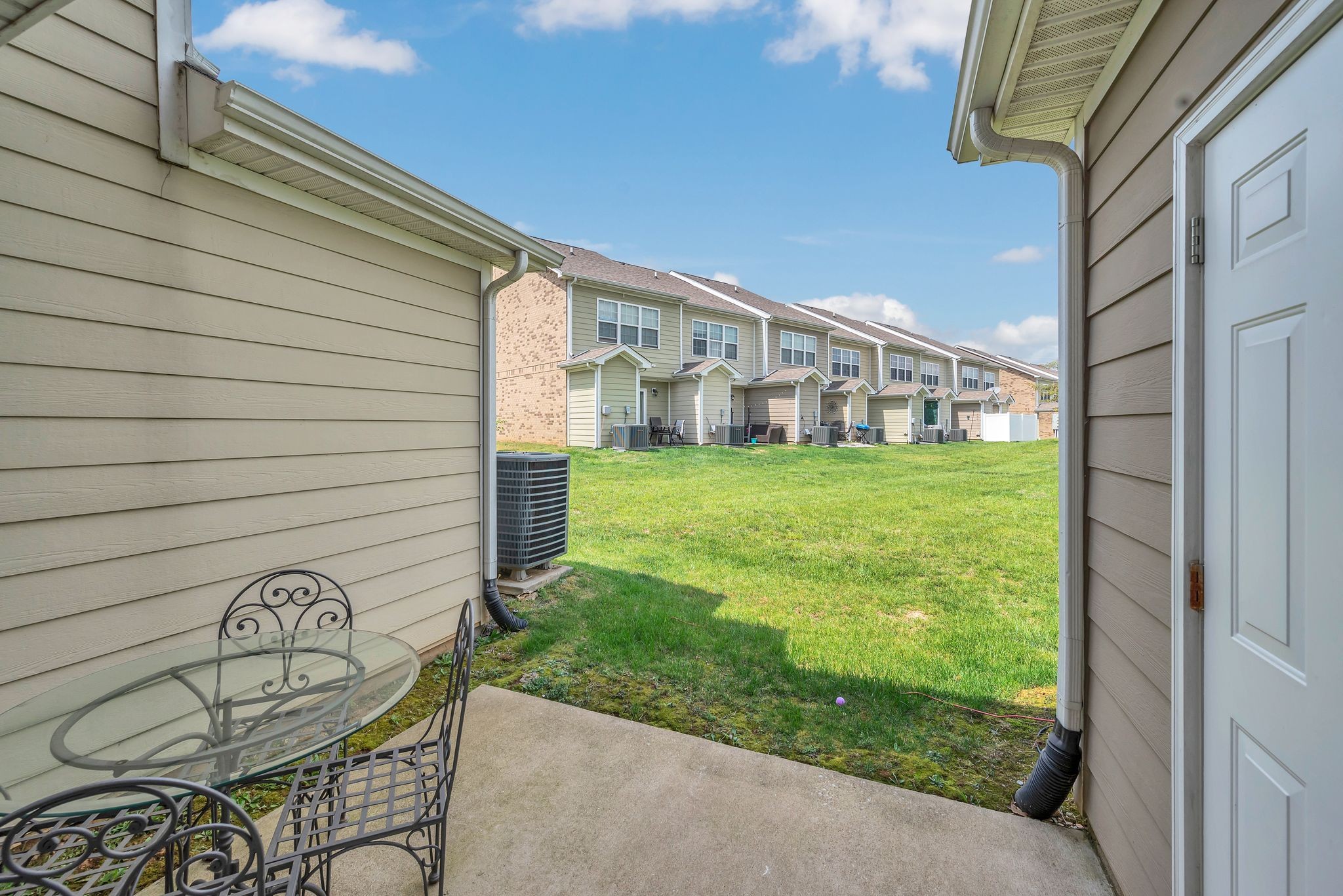 127 Cobblestone Place Dr