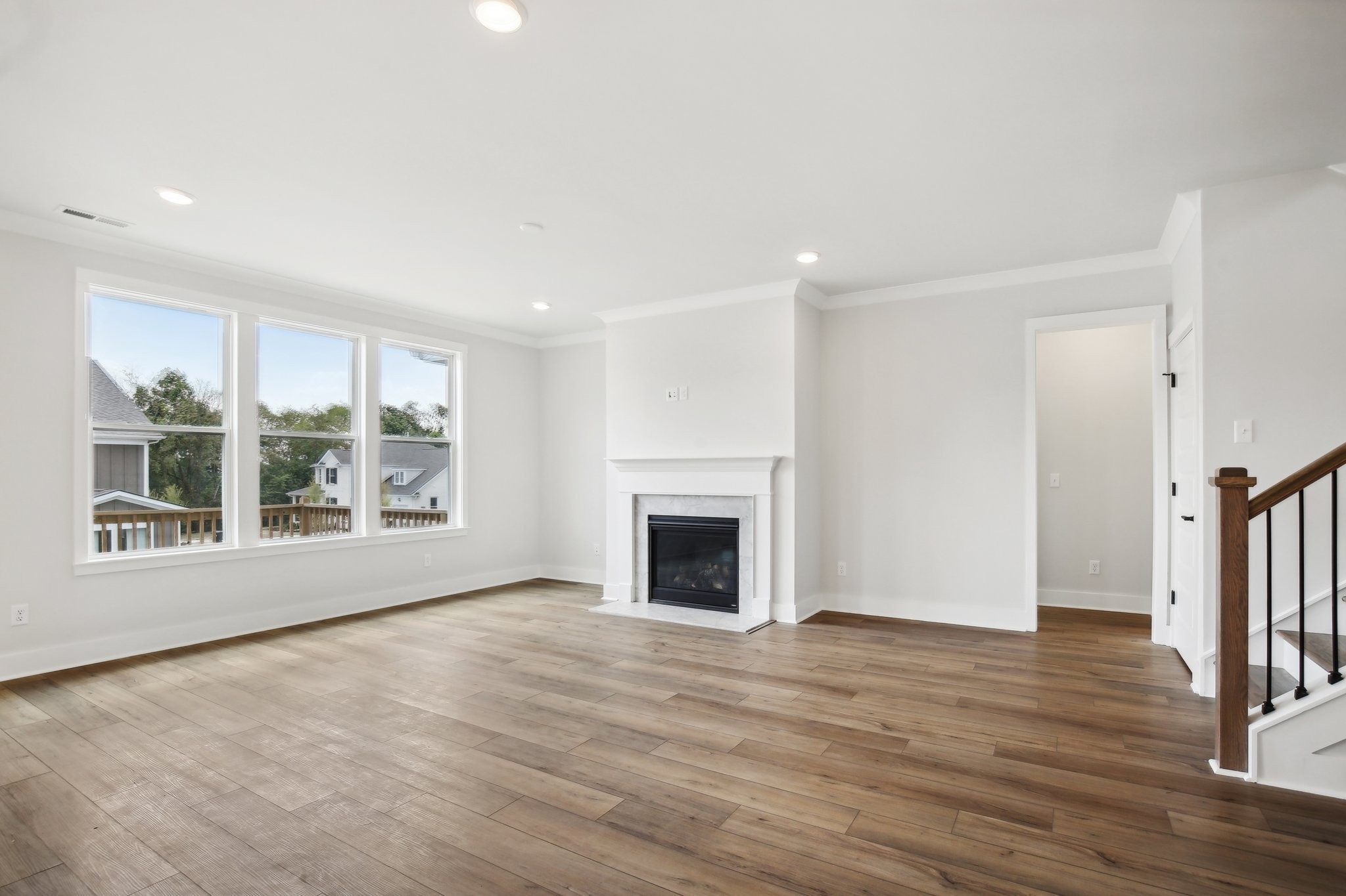 860 Rockwell Dr