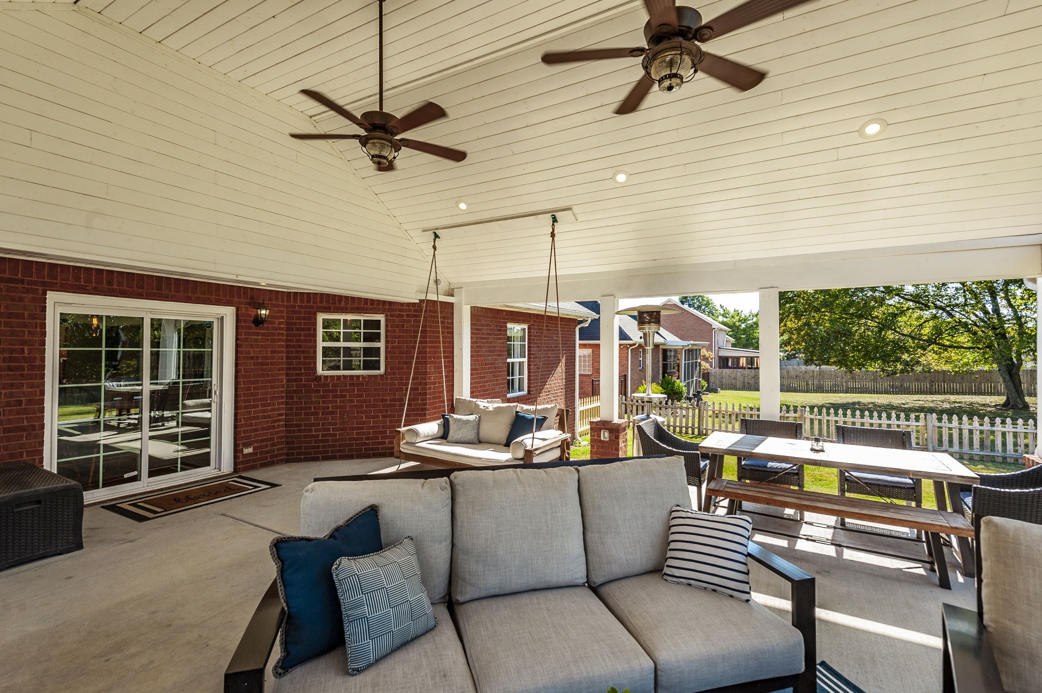 123 Audubon Ln