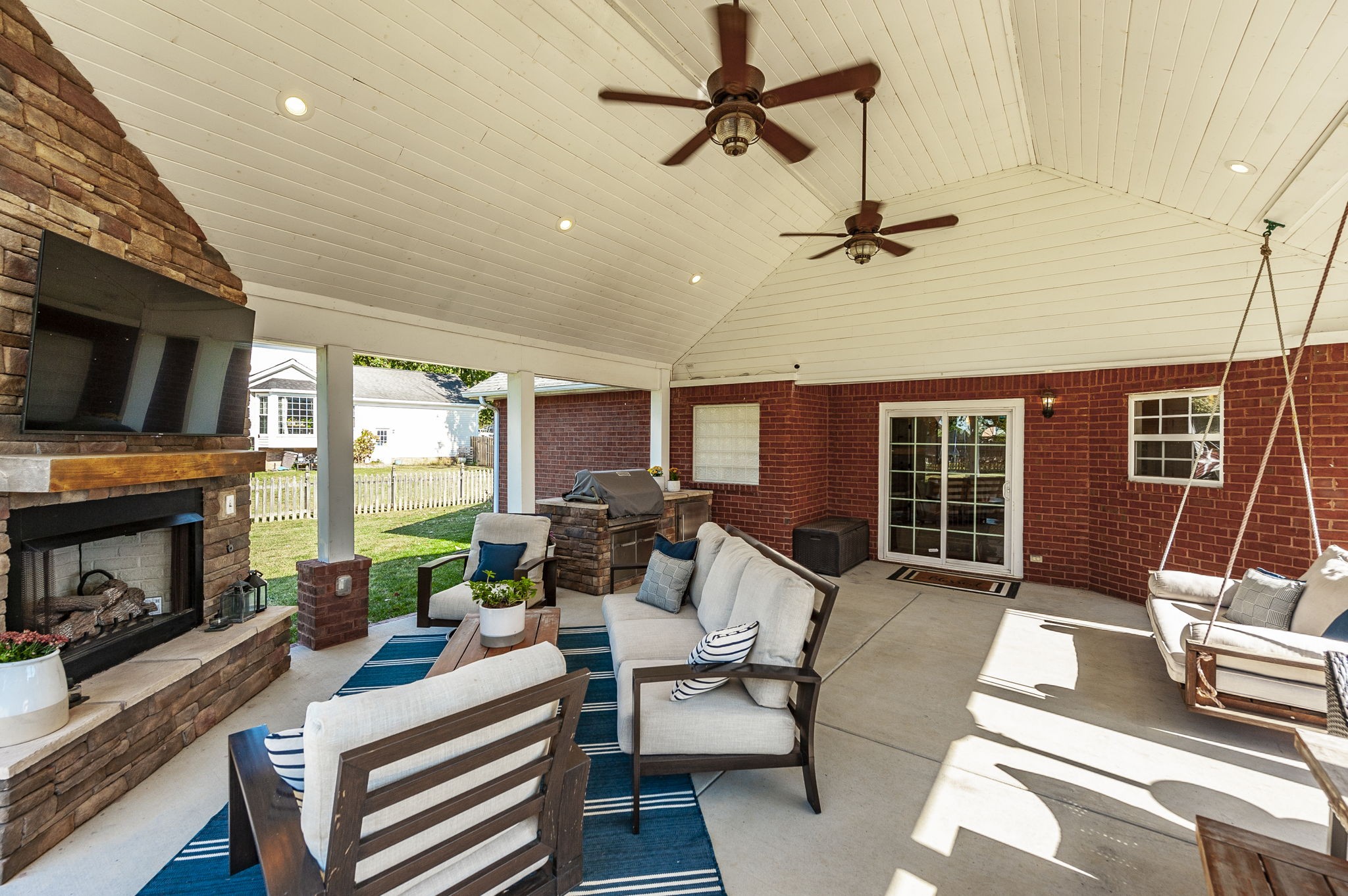 123 Audubon Ln