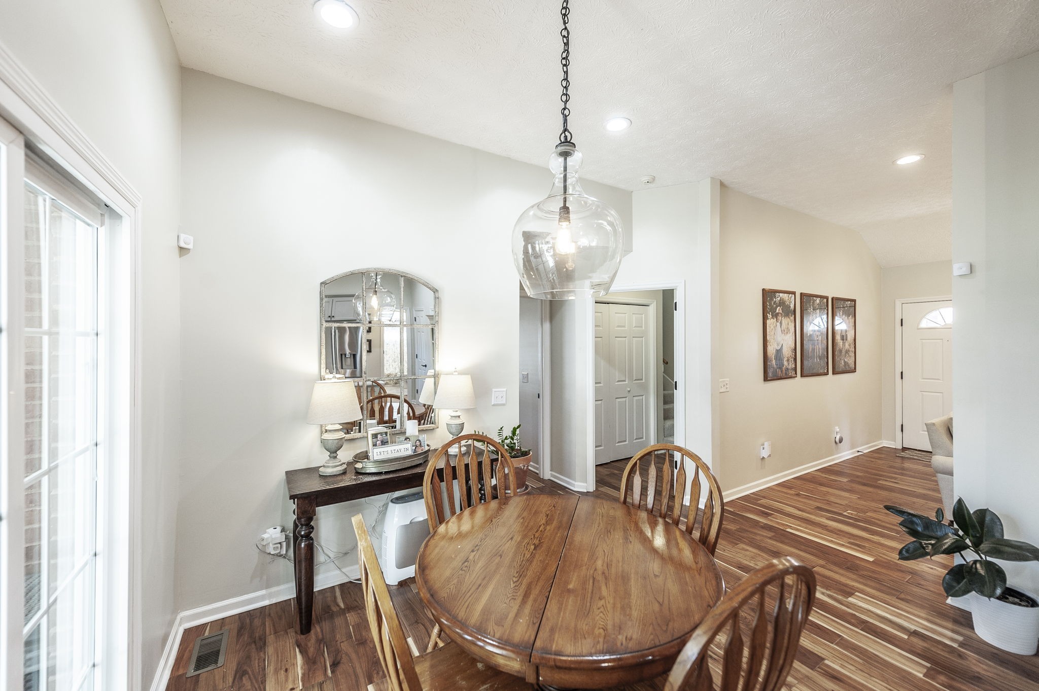123 Audubon Ln