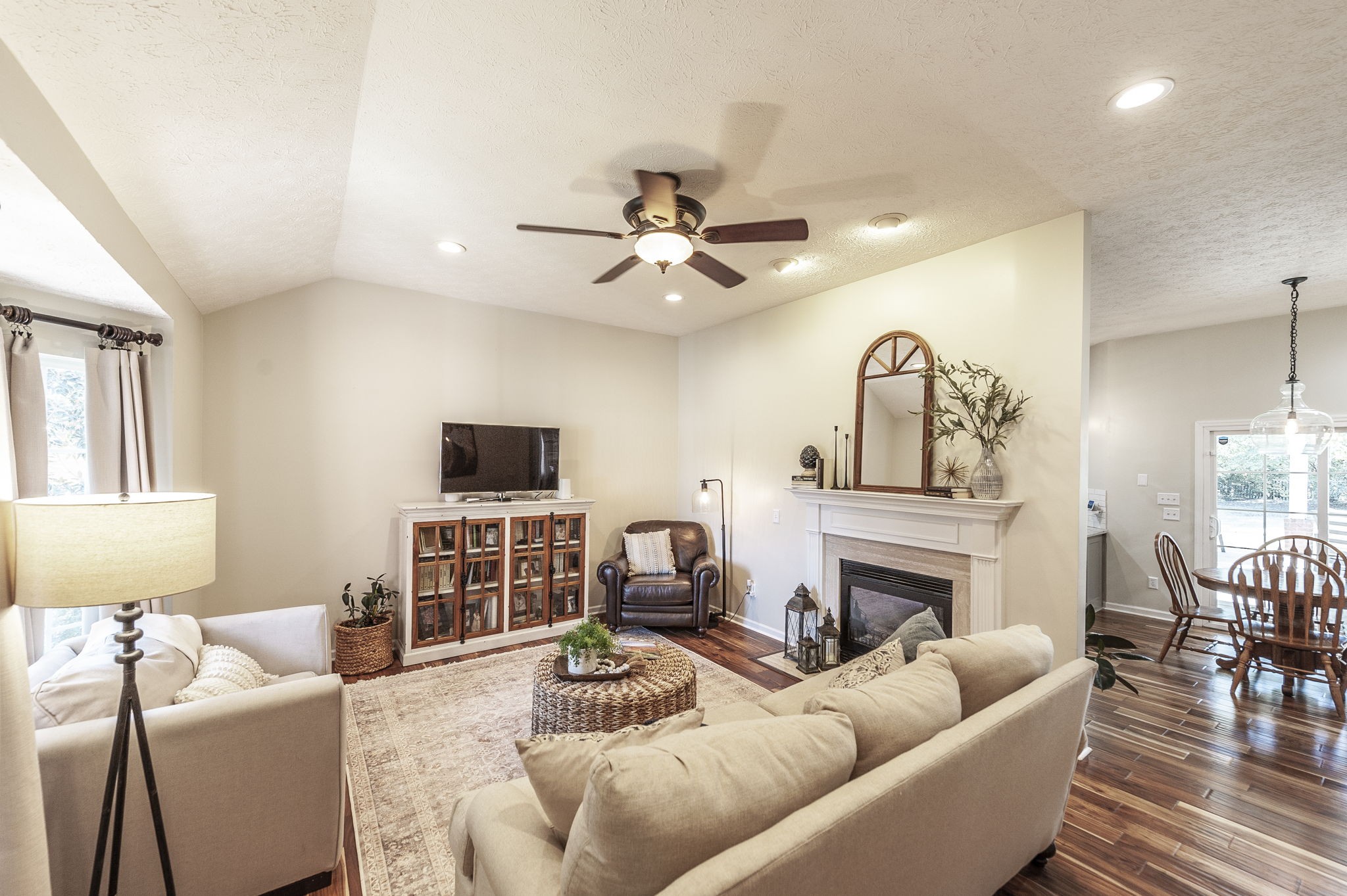 123 Audubon Ln