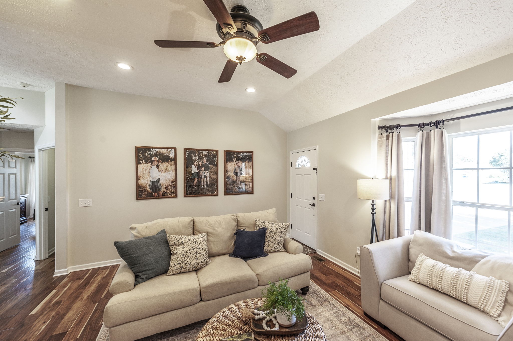 123 Audubon Ln