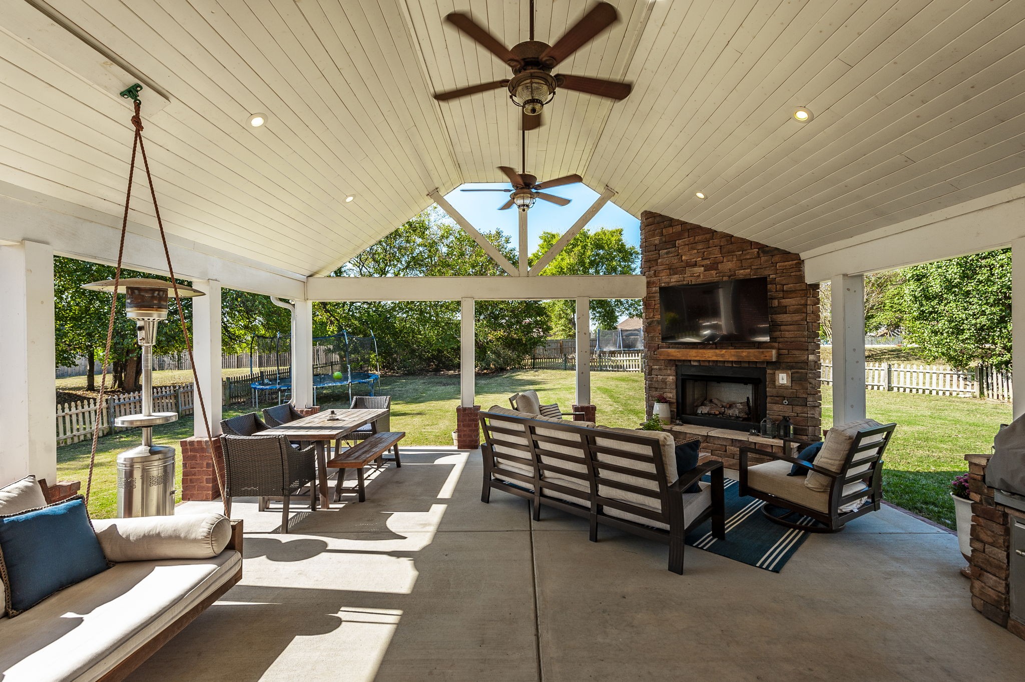 123 Audubon Ln