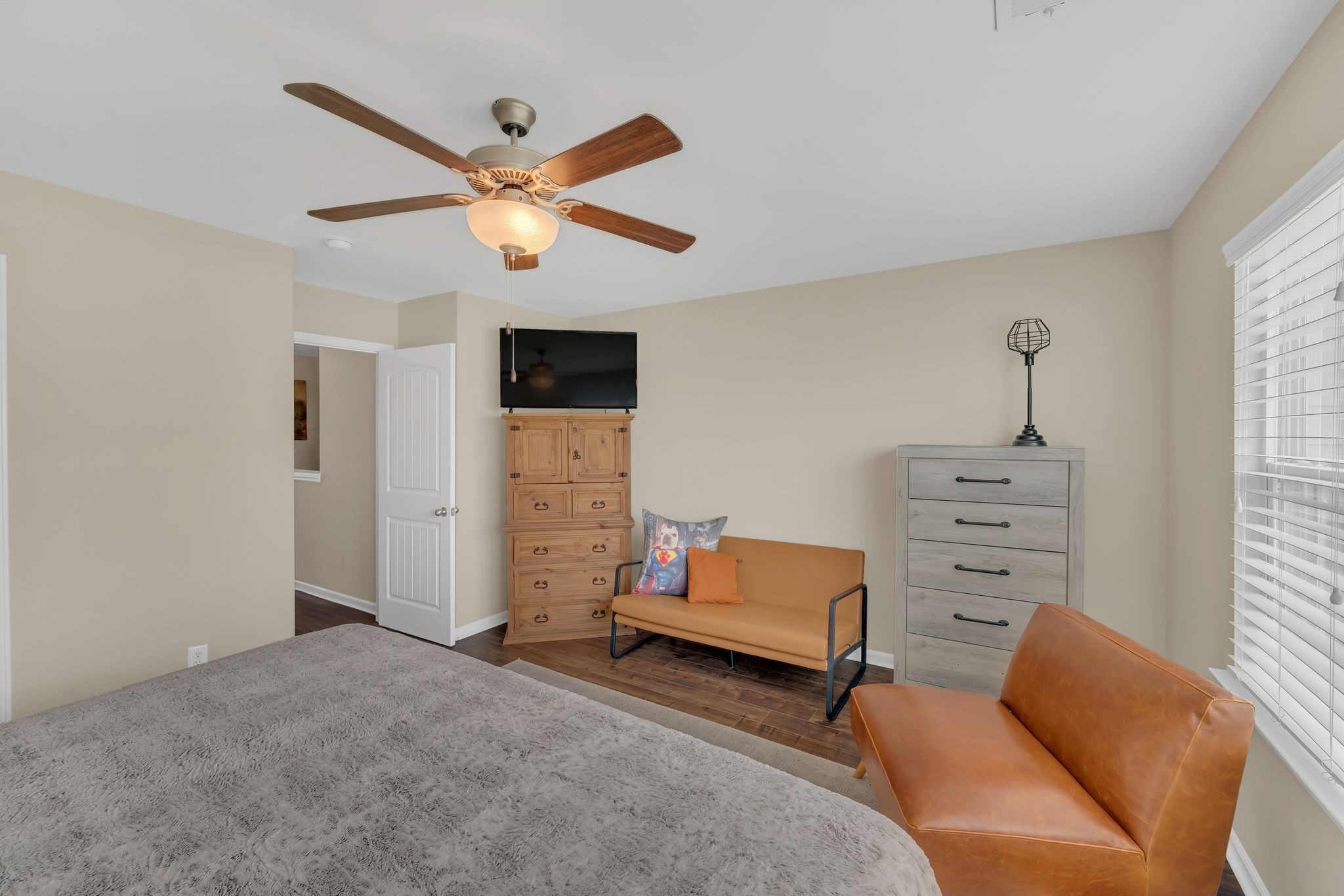 127 Cobblestone Place Dr